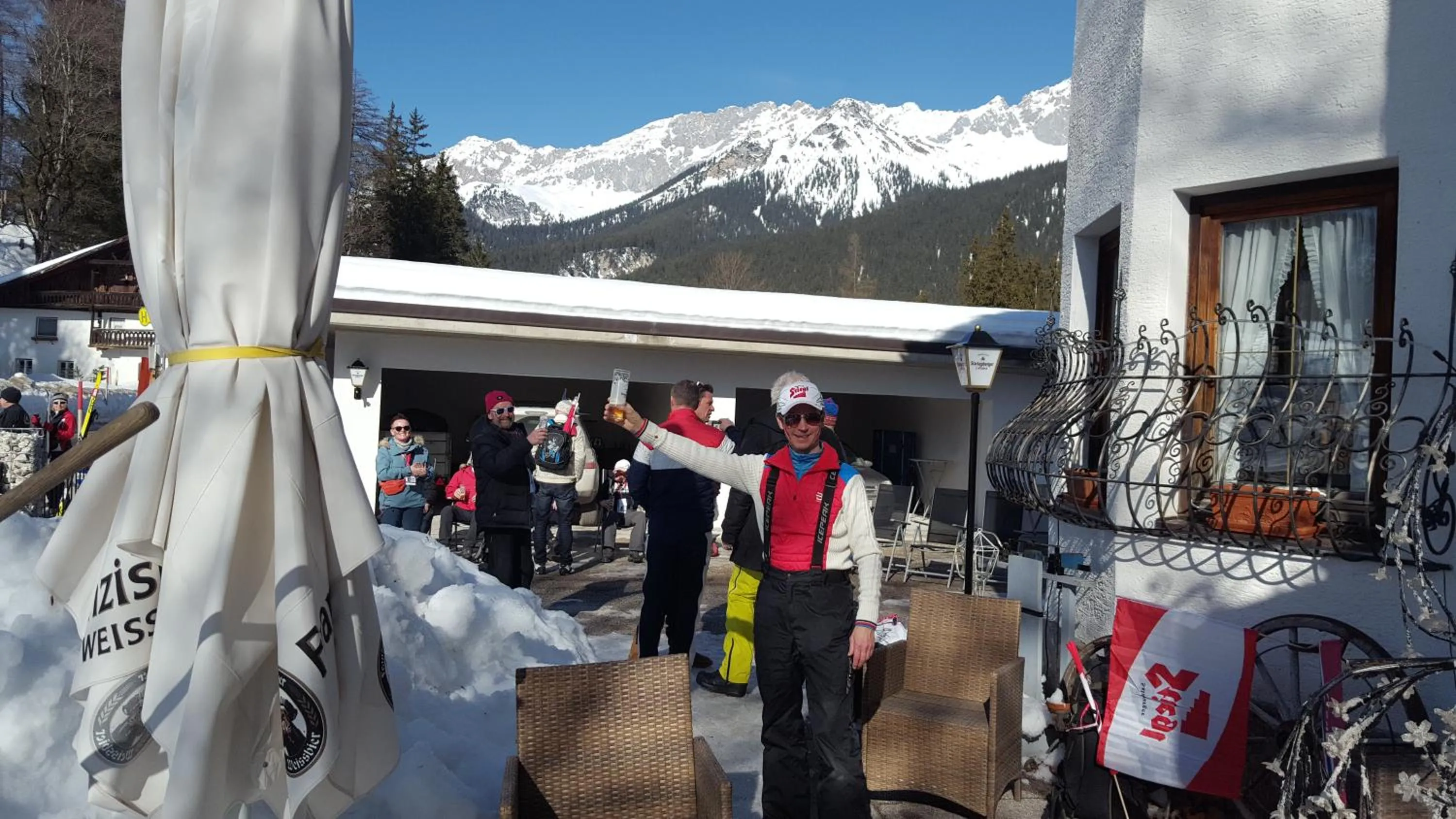 group of guests in Hotel Gasthof Gaistal