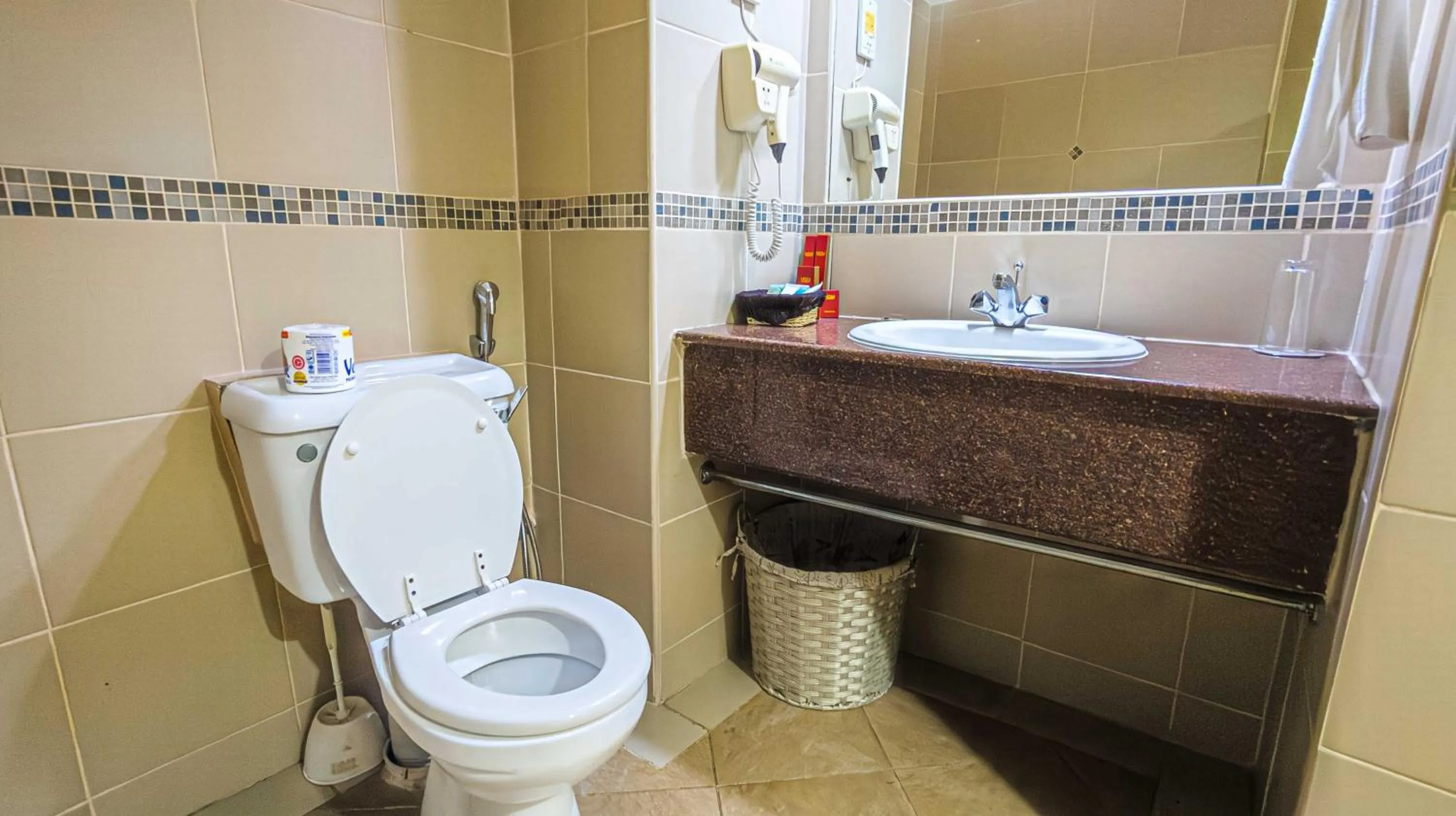 Bathroom in Muthu Silver Springs Hotel