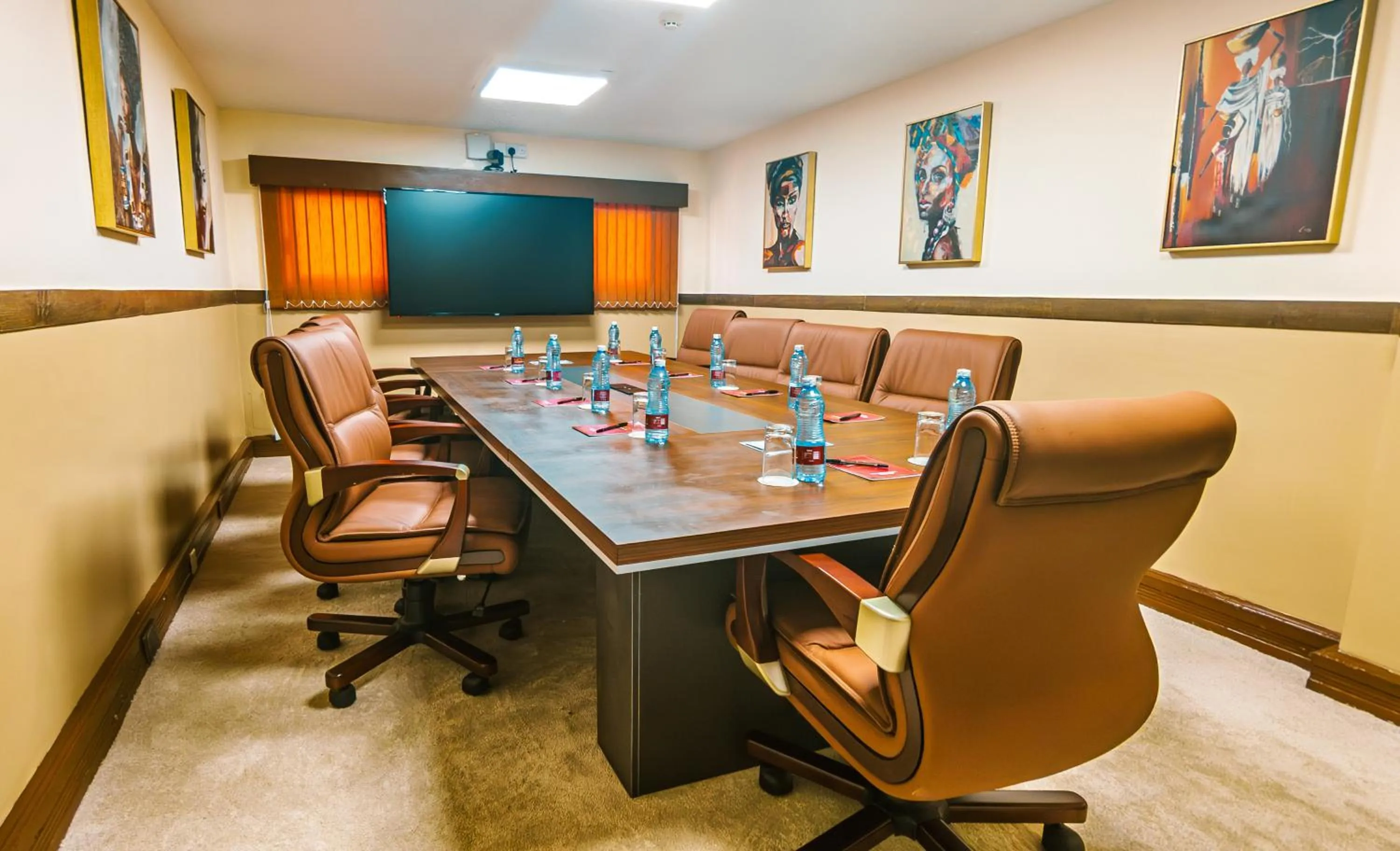 Meeting/conference room in Muthu Silver Springs Hotel