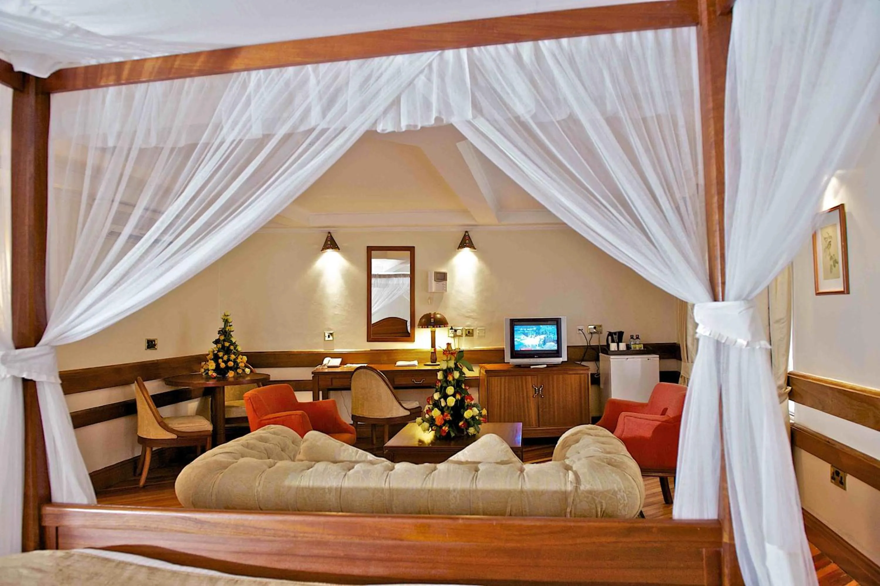 Photo of the whole room in Muthu Silver Springs Hotel