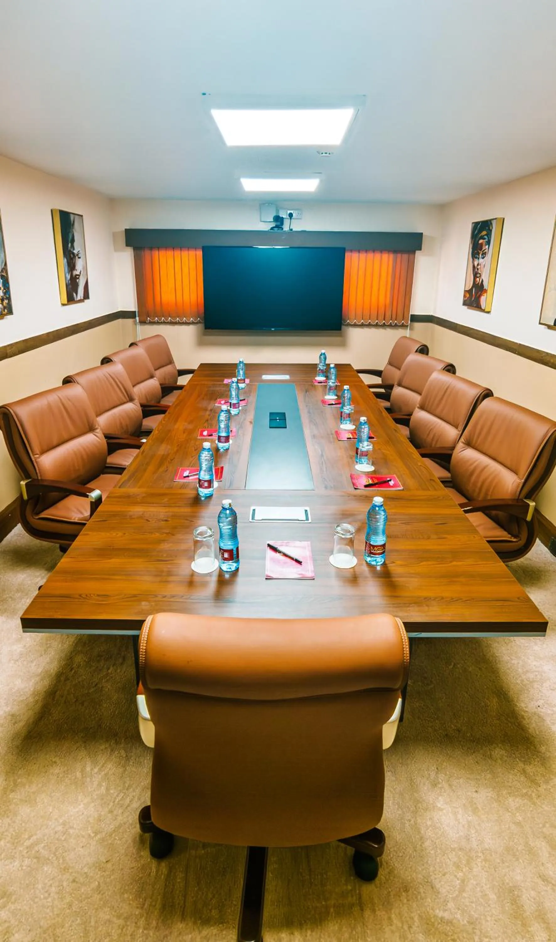 Meeting/conference room in Muthu Silver Springs Hotel