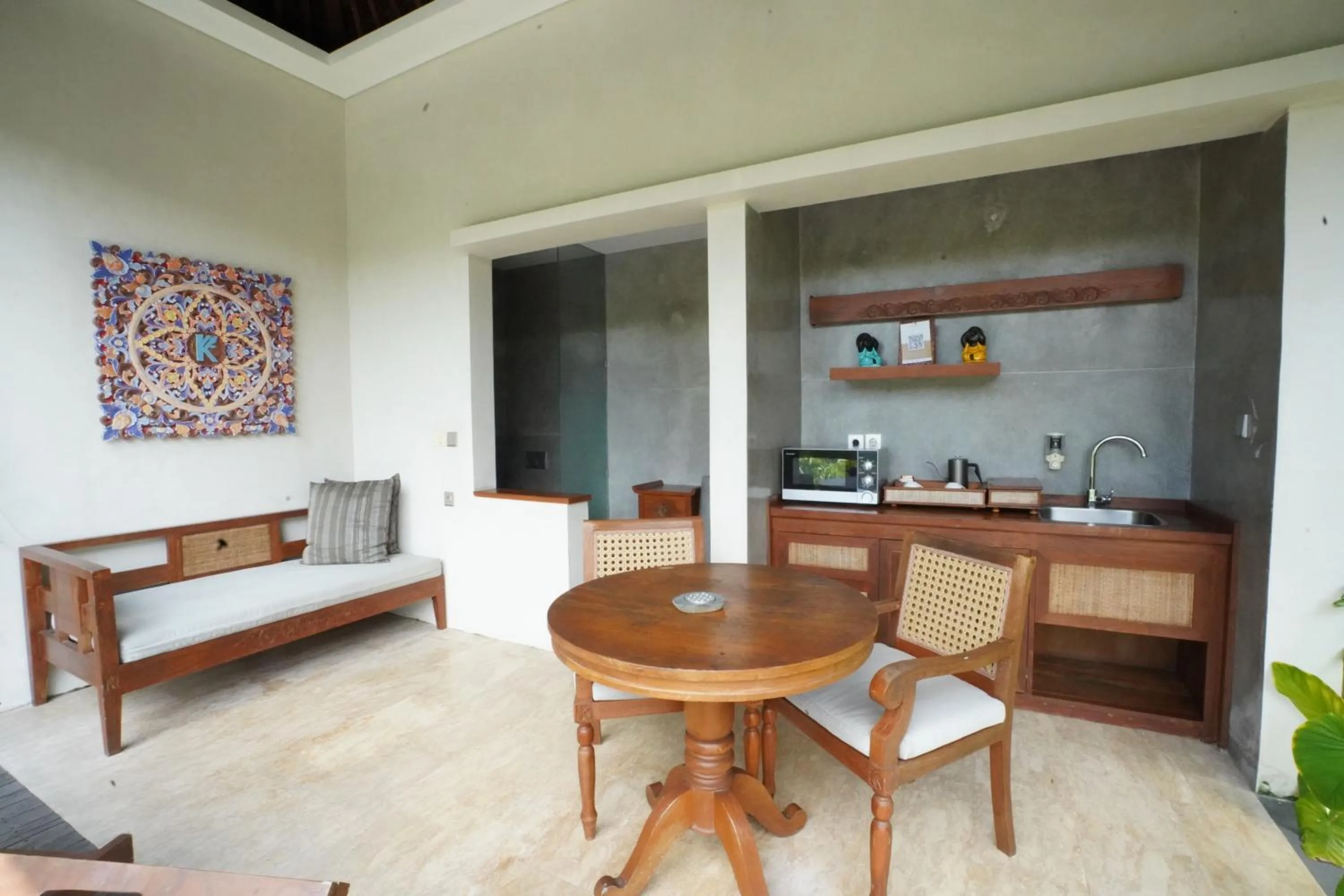 Kitchen or kitchenette in Kenran Resort Ubud By Soscomma