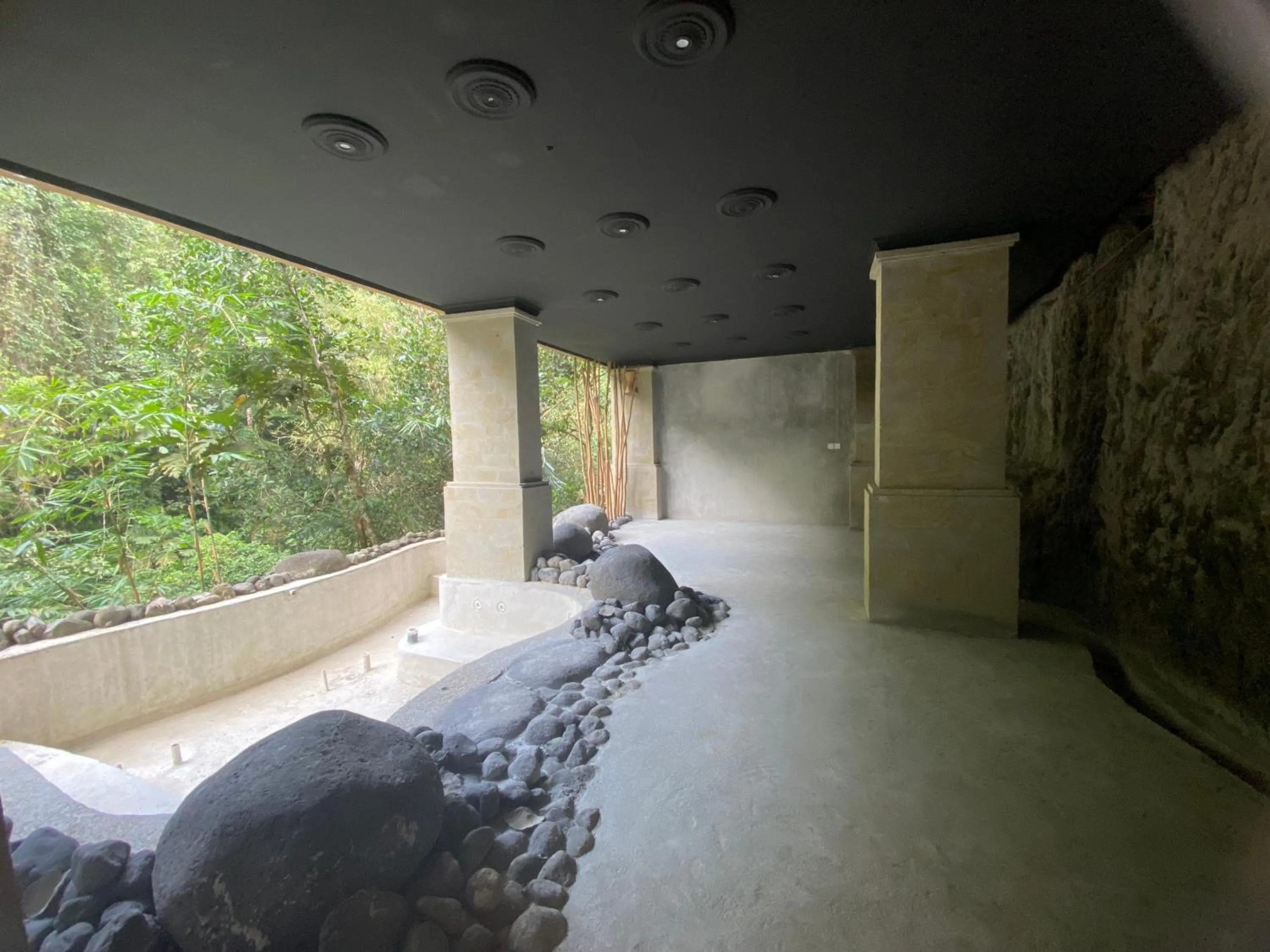 Spa and wellness centre/facilities in Kenran Resort Ubud By Soscomma