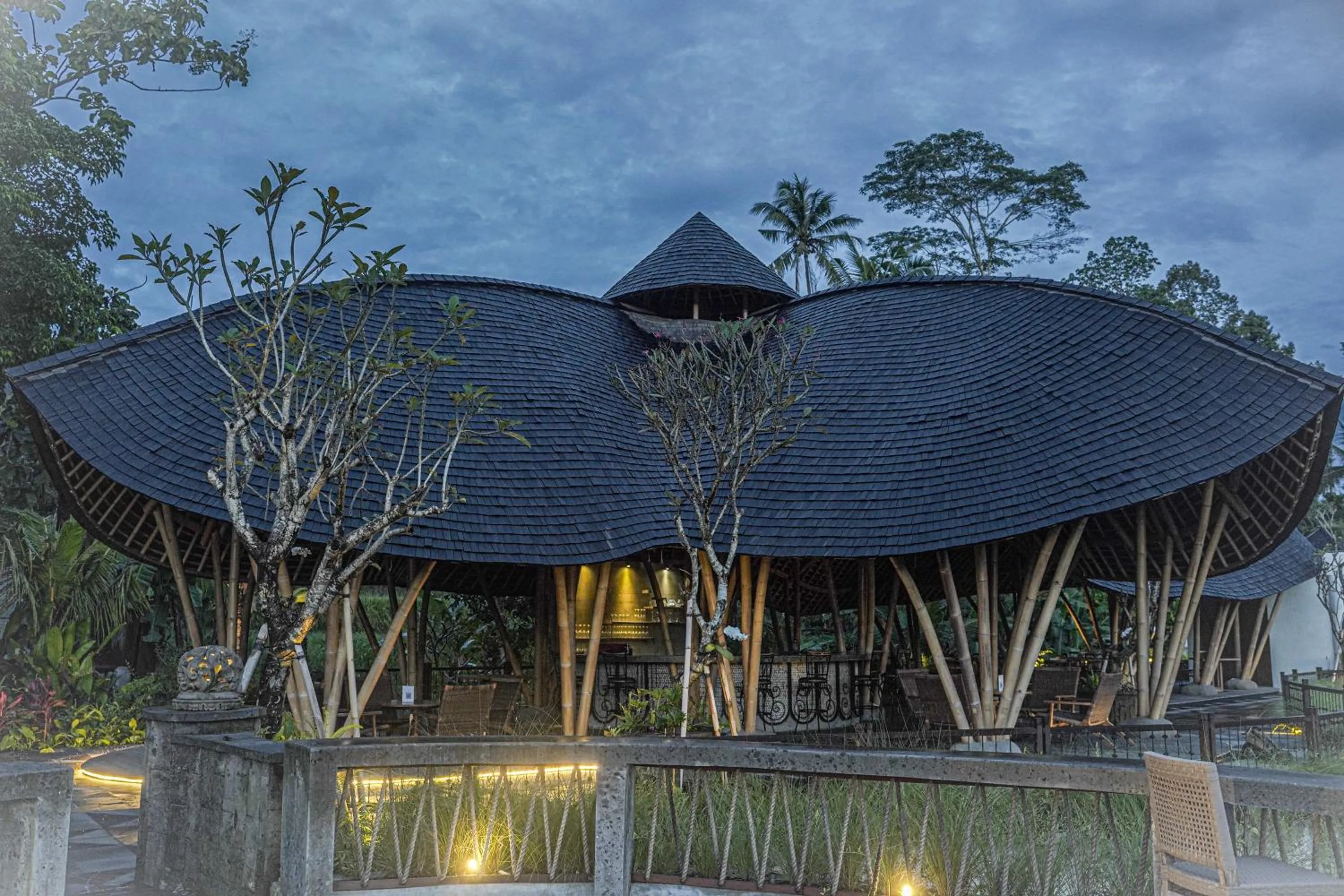 Restaurant/places to eat in Kenran Resort Ubud By Soscomma