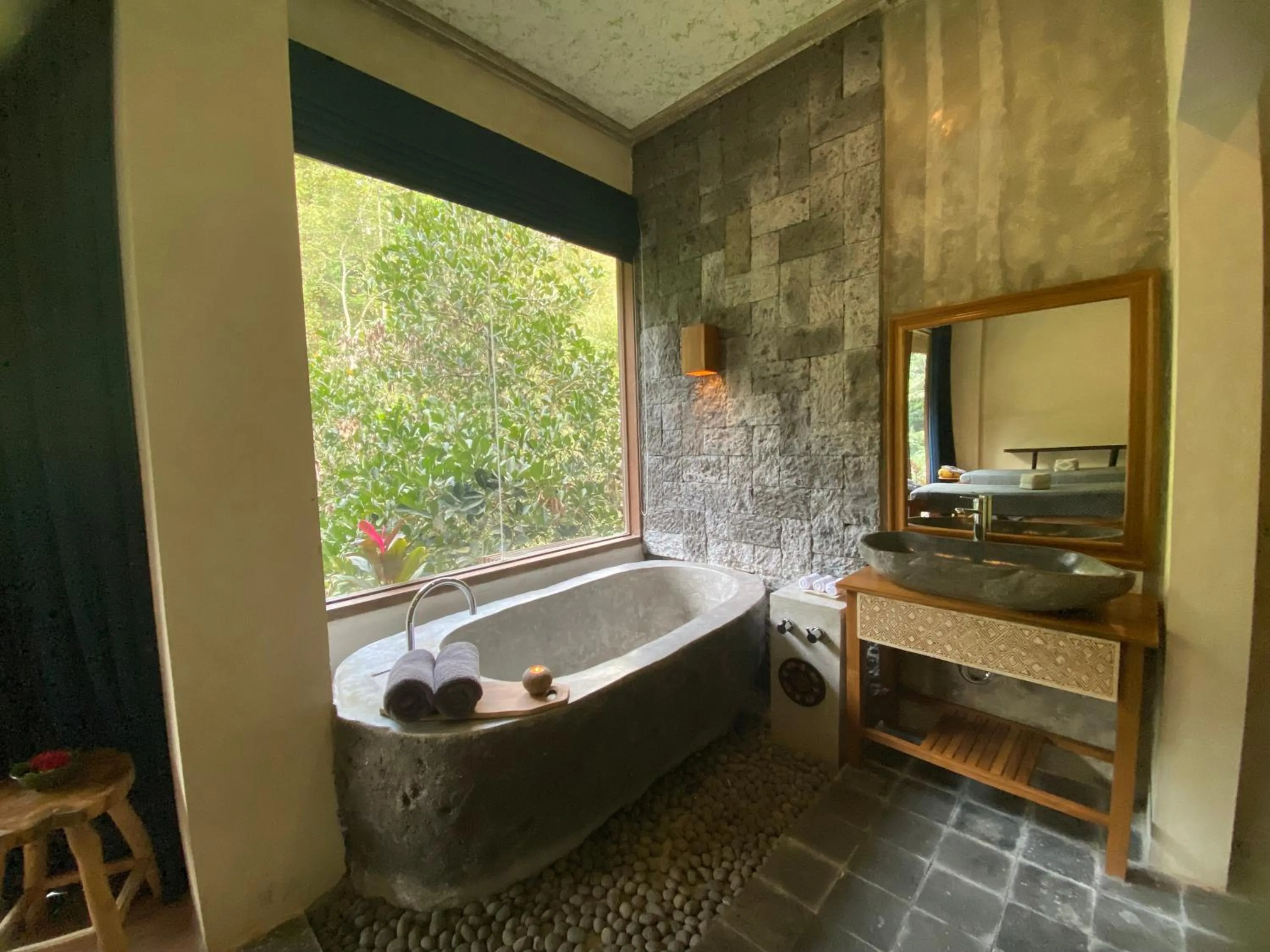 Spa and wellness centre/facilities in Kenran Resort Ubud By Soscomma