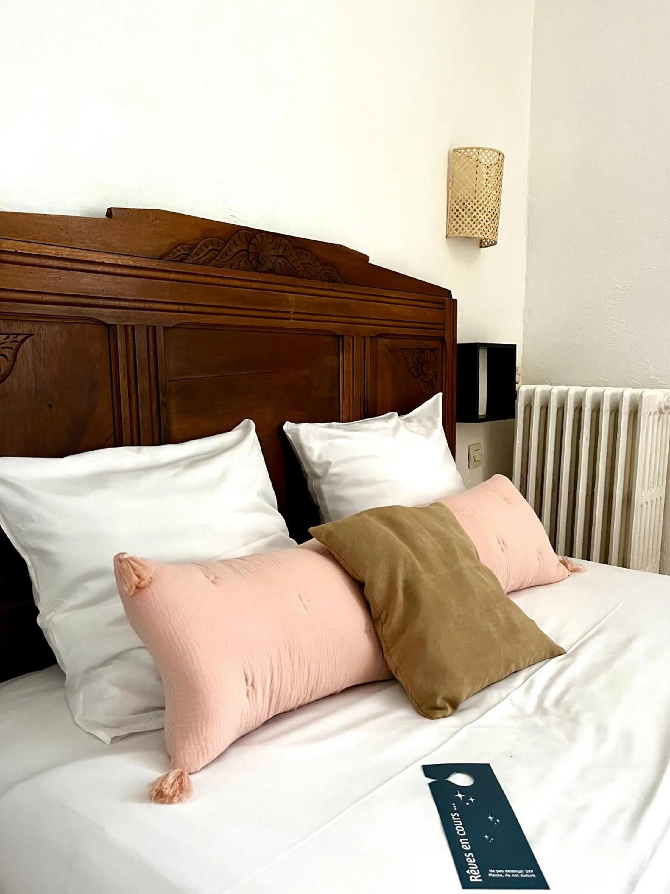 Bed in Hotel de La Paix