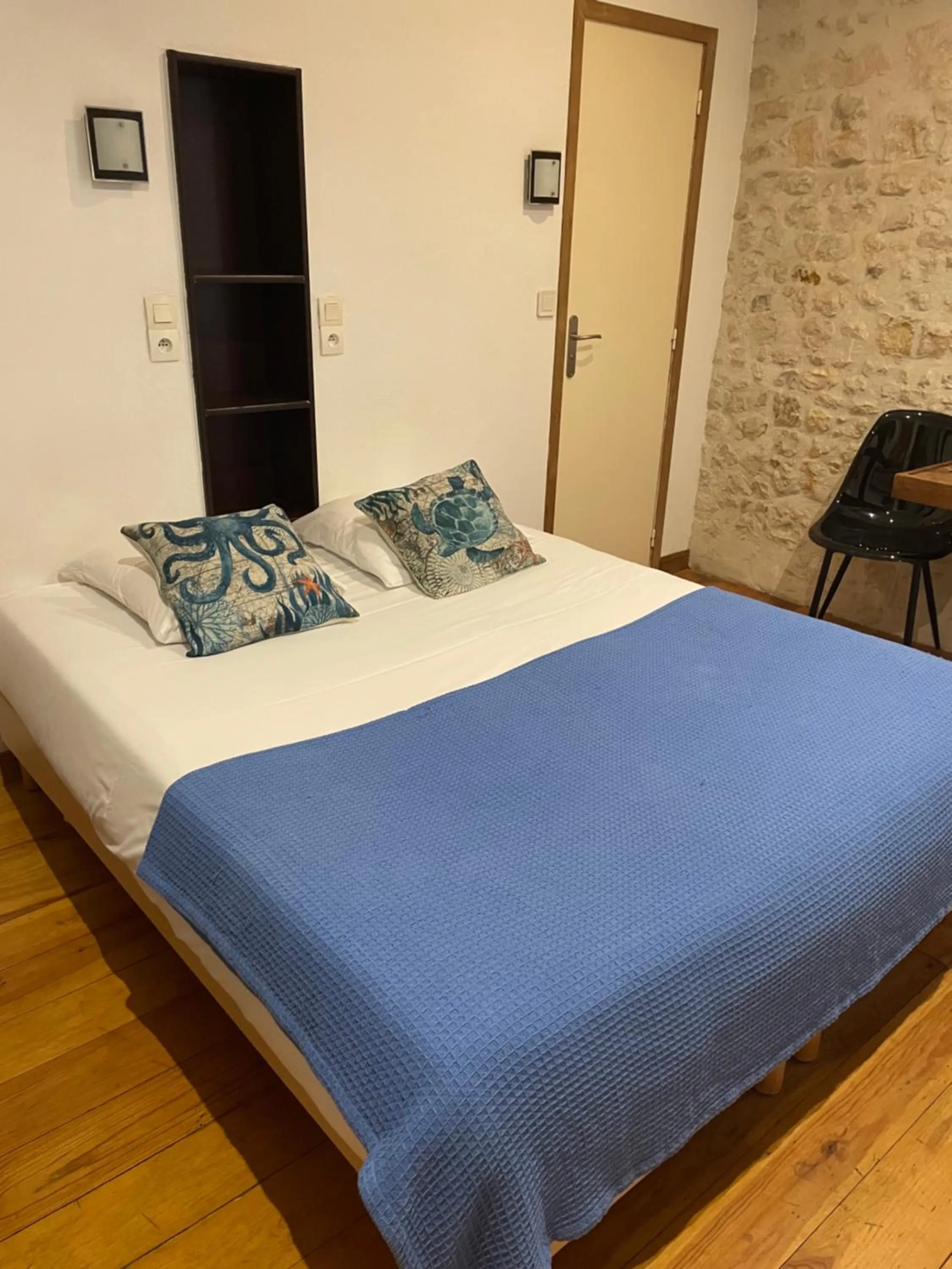 Bed in Hotel de La Paix