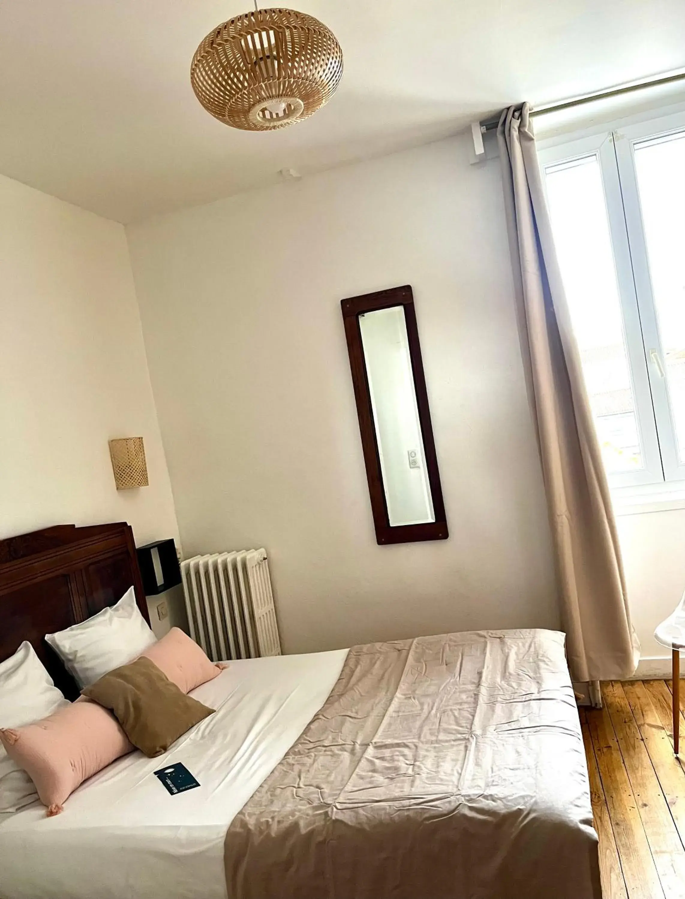 Classic Double or Twin Room in Hotel de La Paix Classic Double or Twin Room in Hotel de La Paix