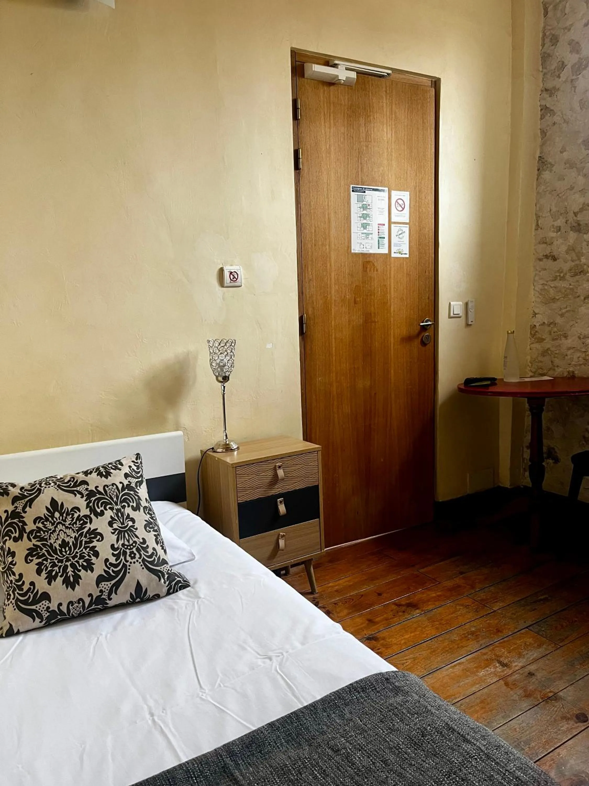 Bed in Hotel de La Paix