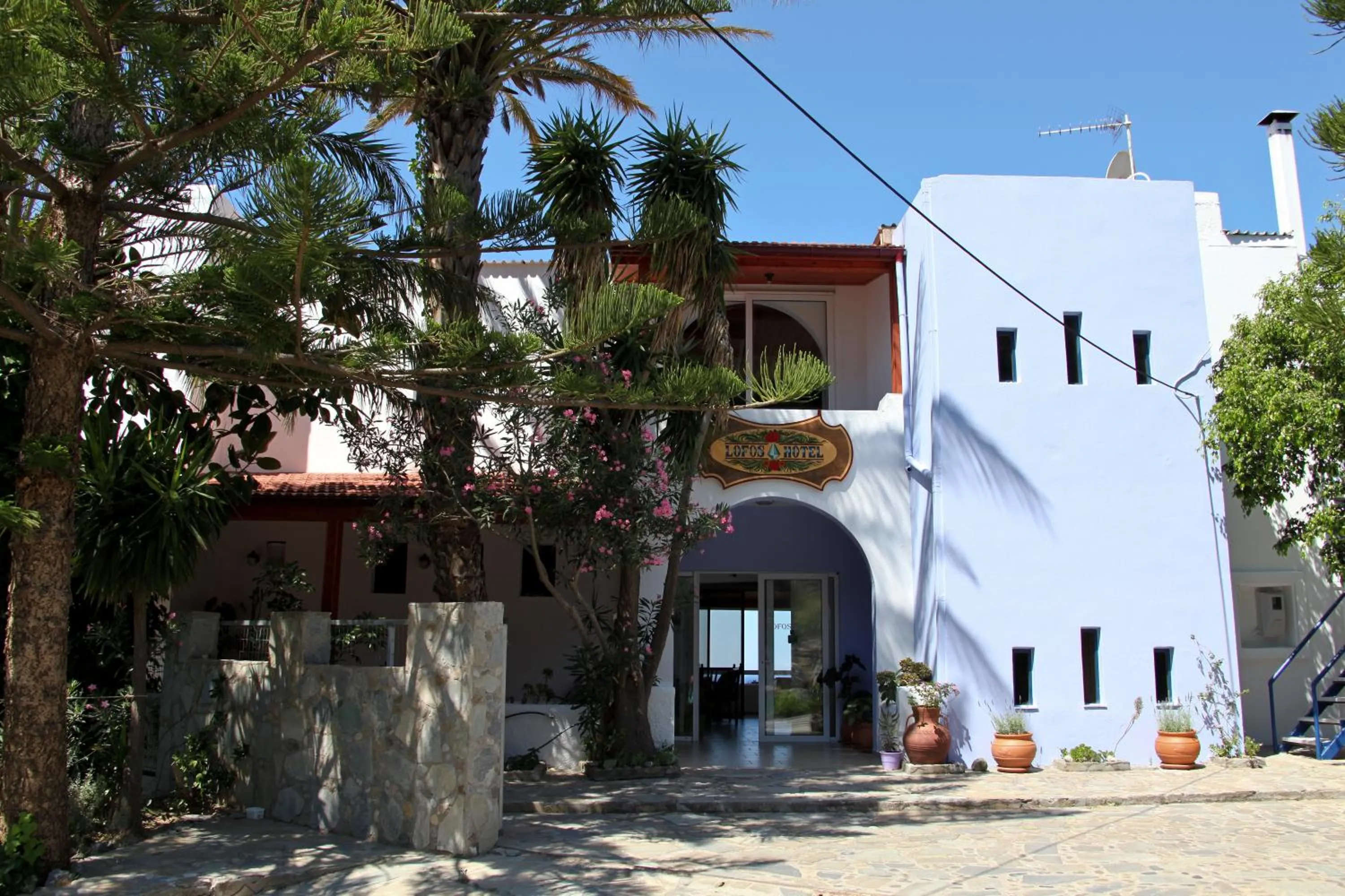 Facade/entrance in Lofos Hotel