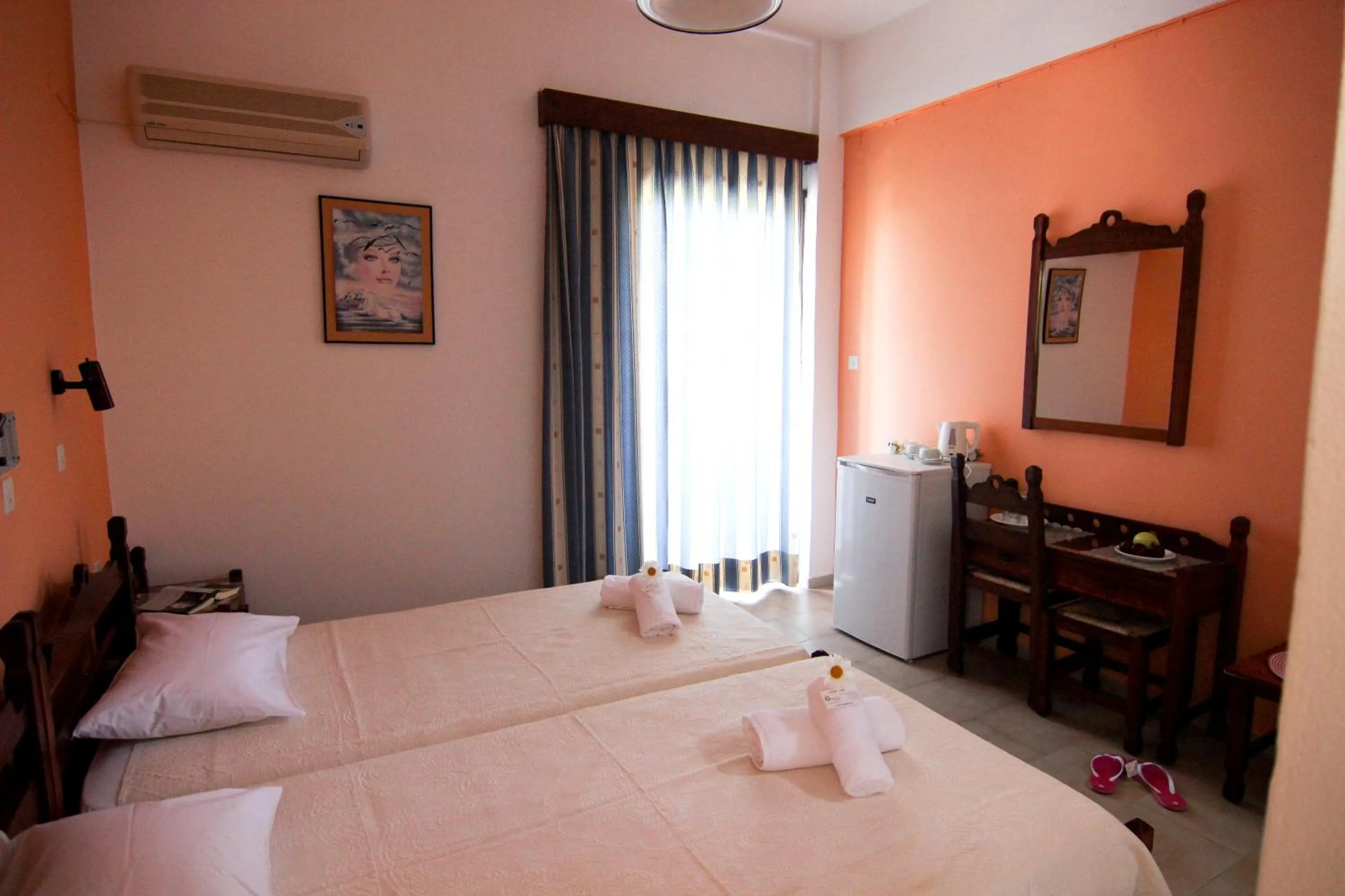 Photo of the whole room, Bed in Lofos Hotel