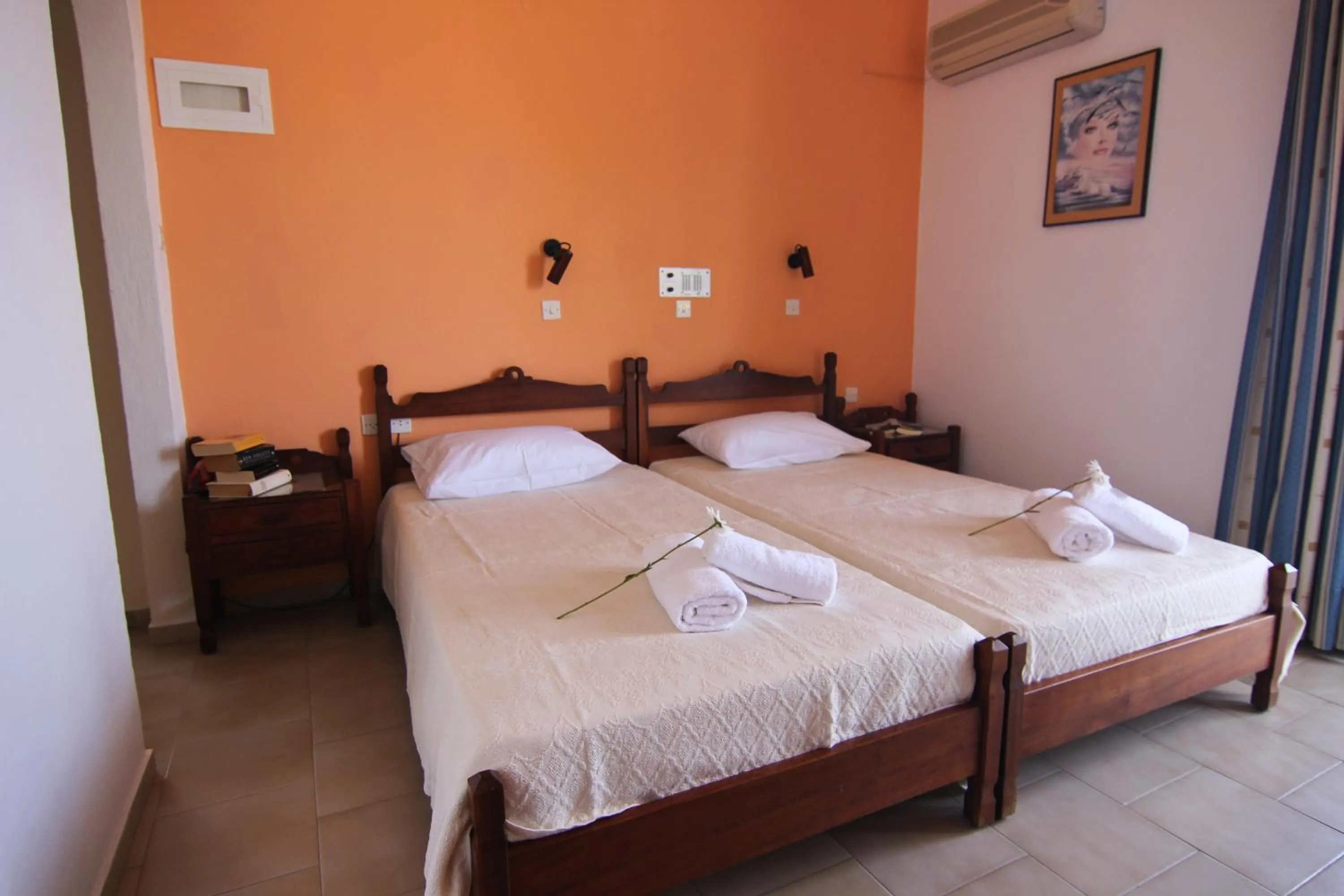 Photo of the whole room, Bed in Lofos Hotel