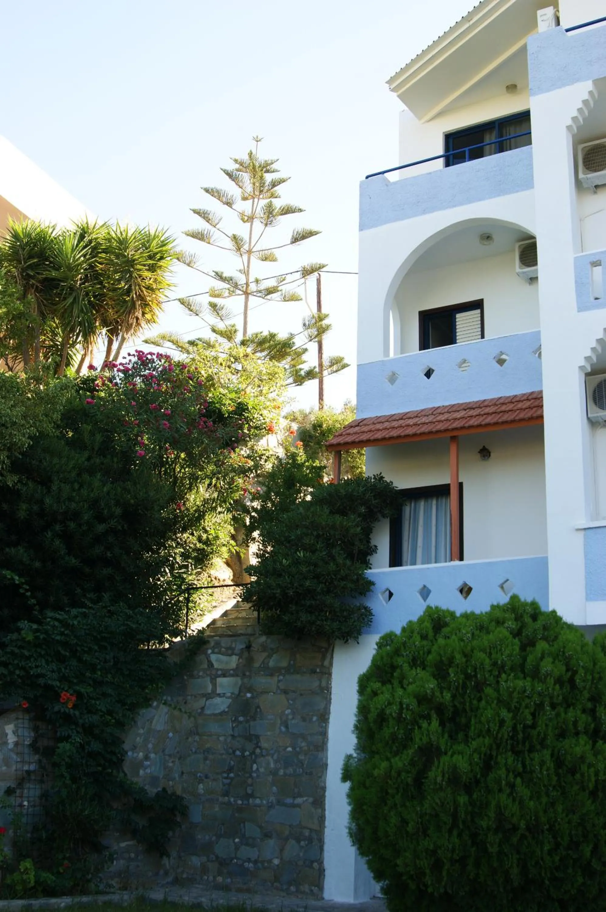 Facade/entrance in Lofos Hotel