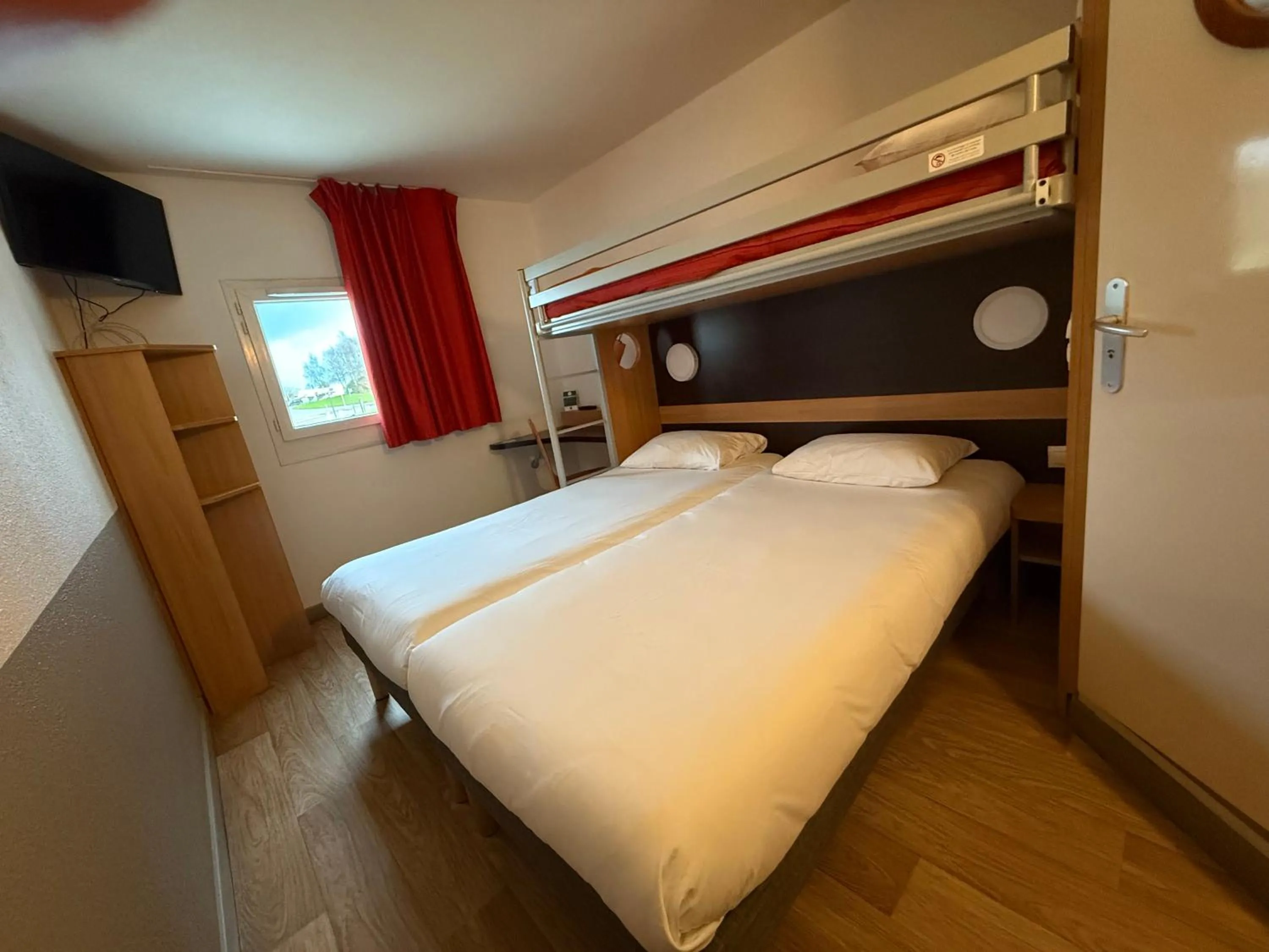 Bed in Premiere Classe Lisieux