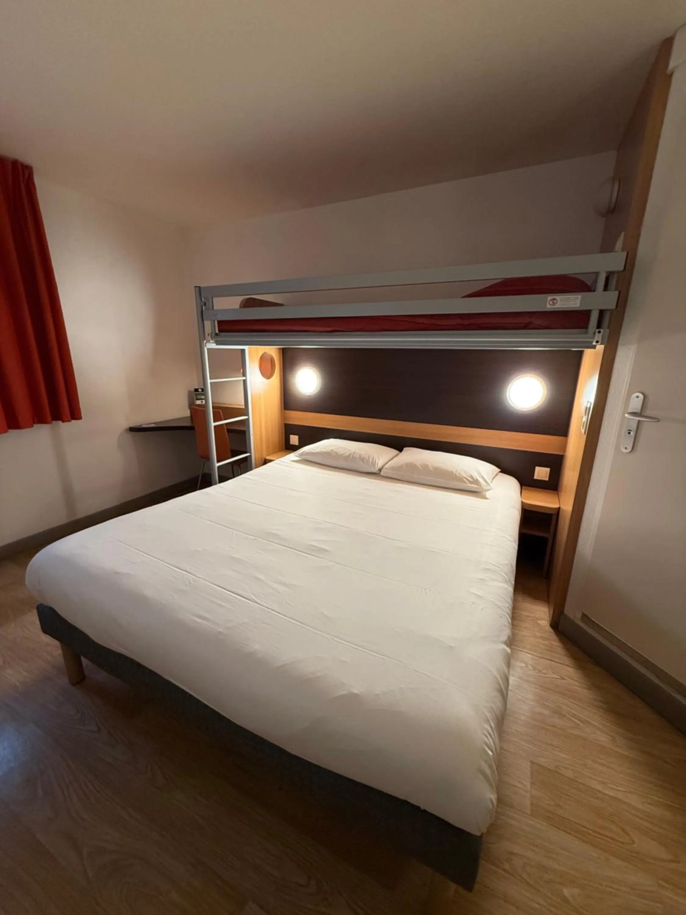 Bed in Premiere Classe Lisieux