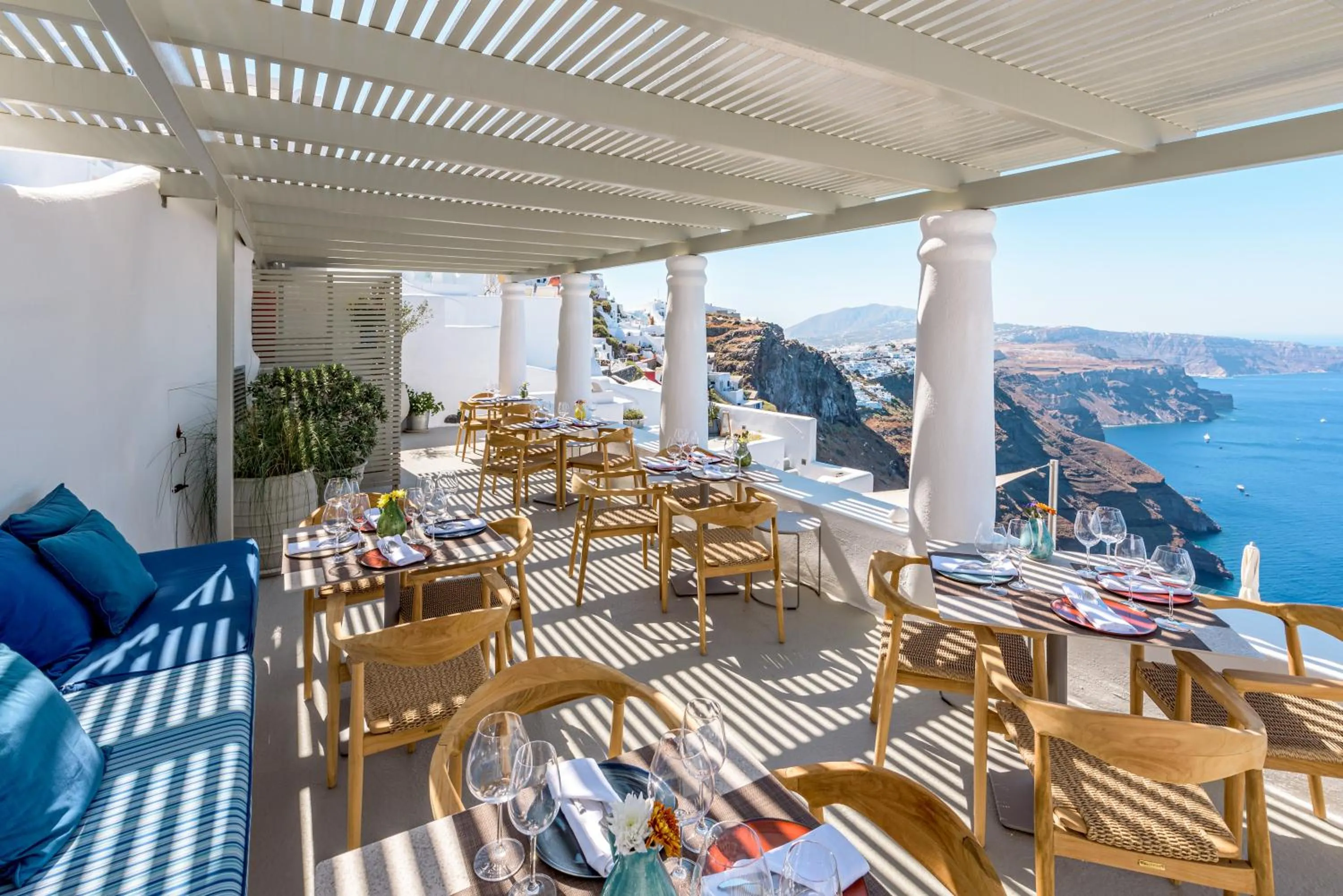 Restaurant/places to eat in Iconic Santorini, a Boutique Cave Hotel by Sandglass