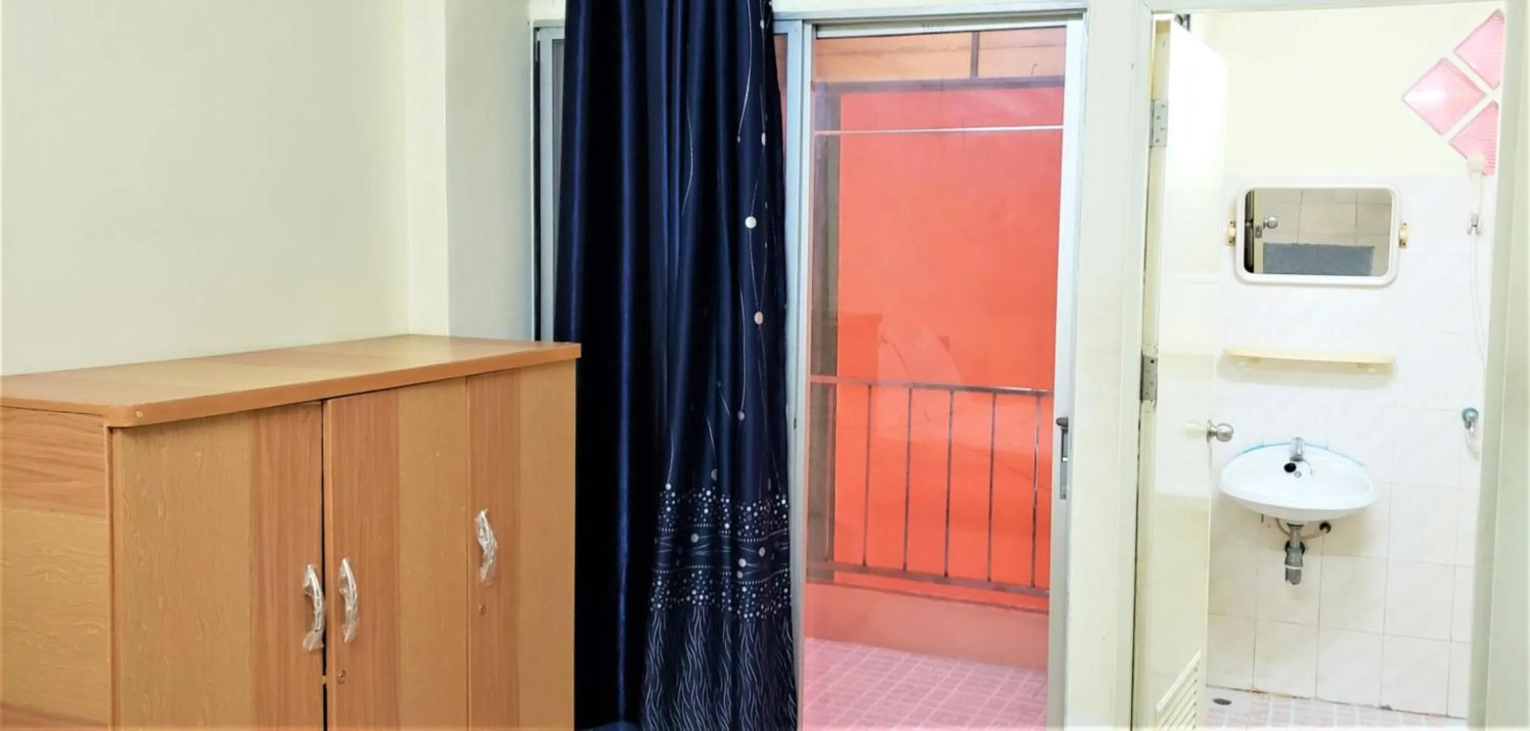 Bathroom in Baan Yuyuen