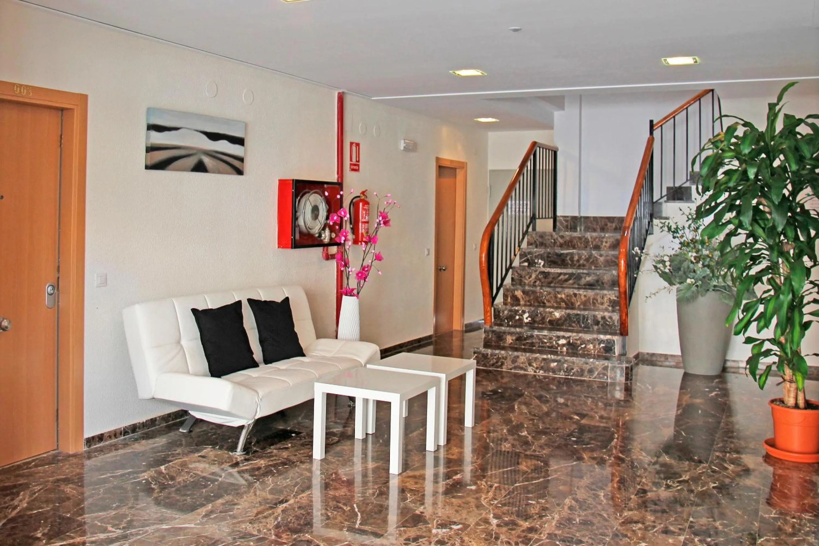 Lobby or reception in Apartamentos Doña Carmen 3000