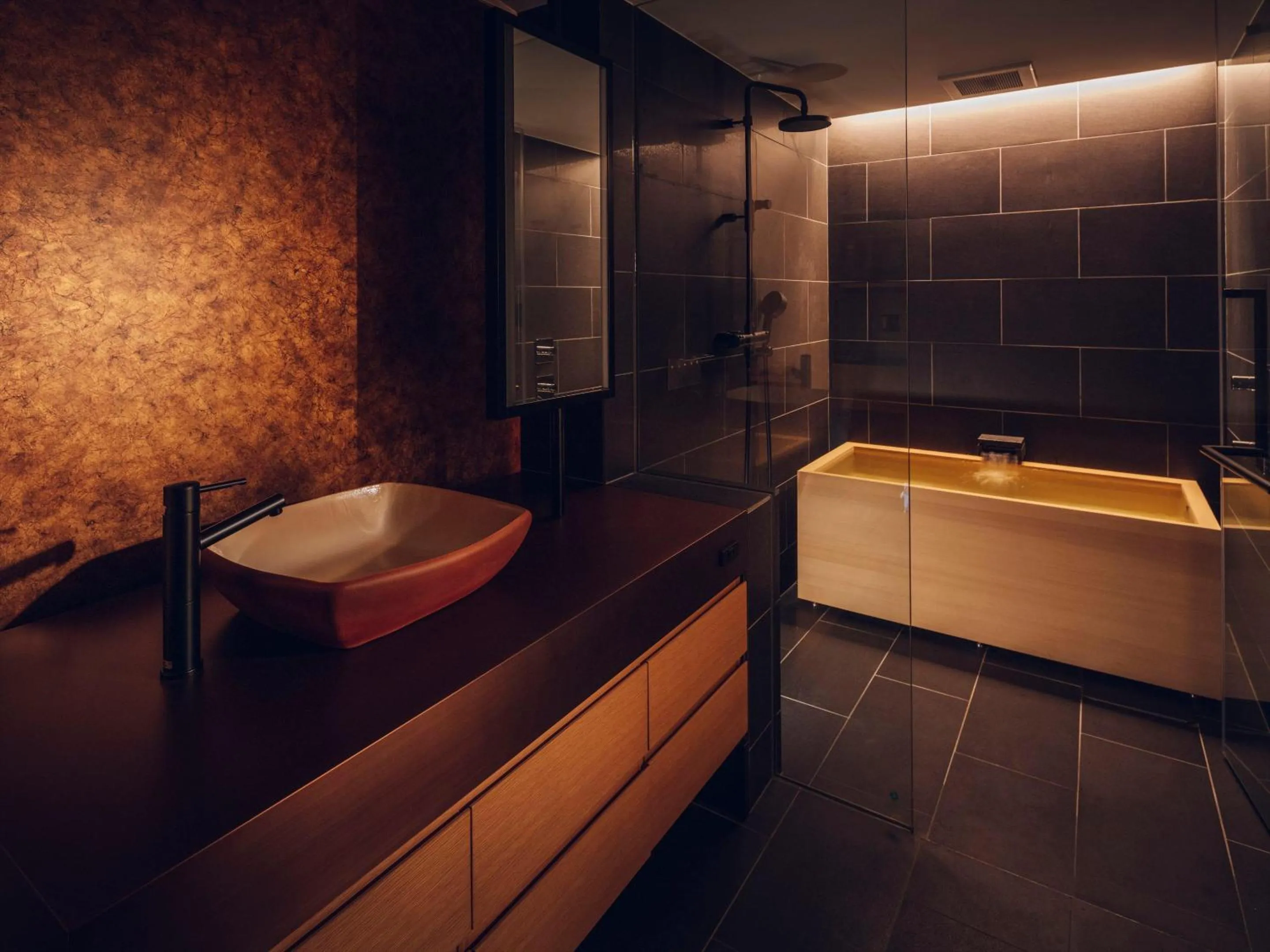 Photo of the whole room in nol kyoto sanjo