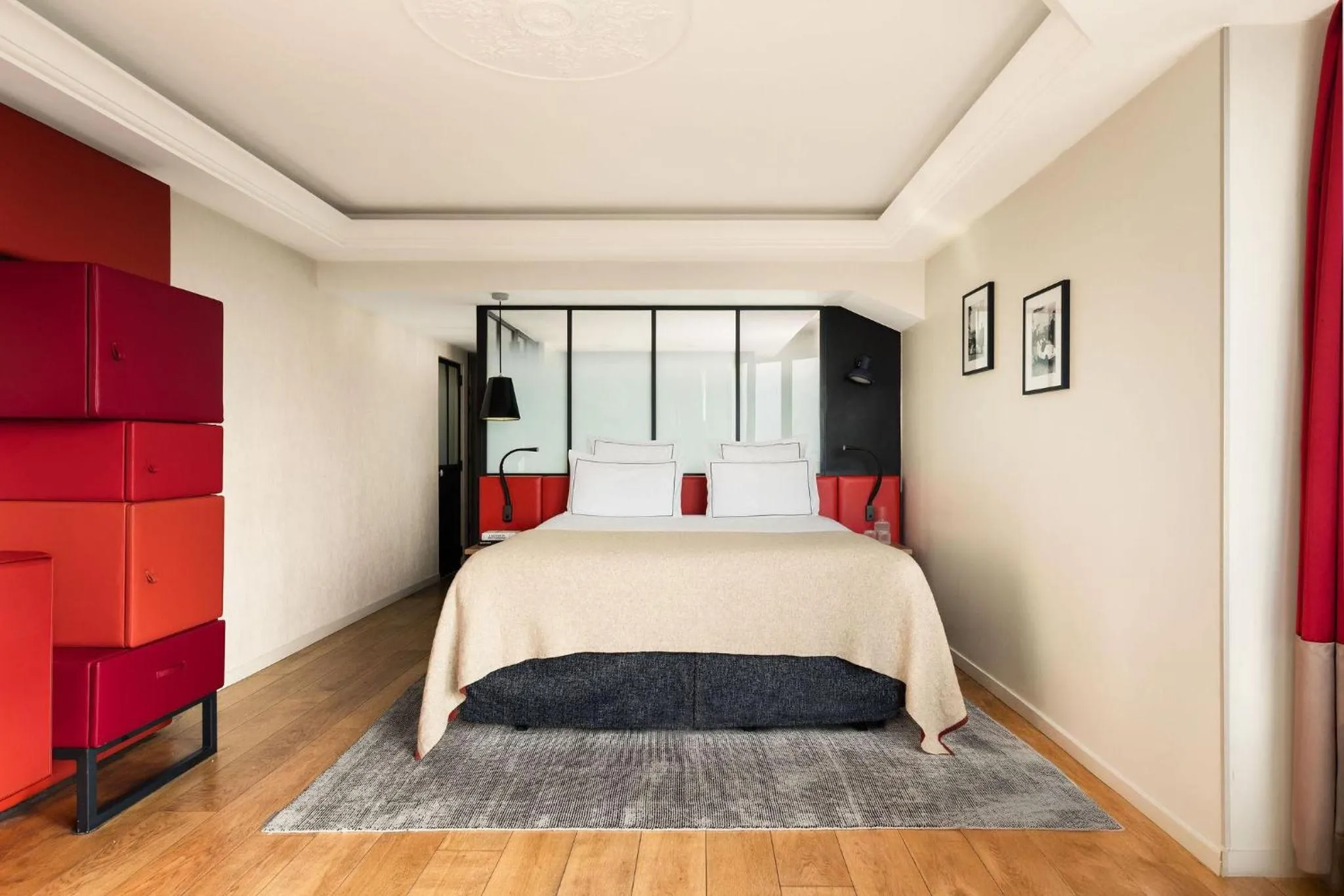 Bed in Terrass" Hotel