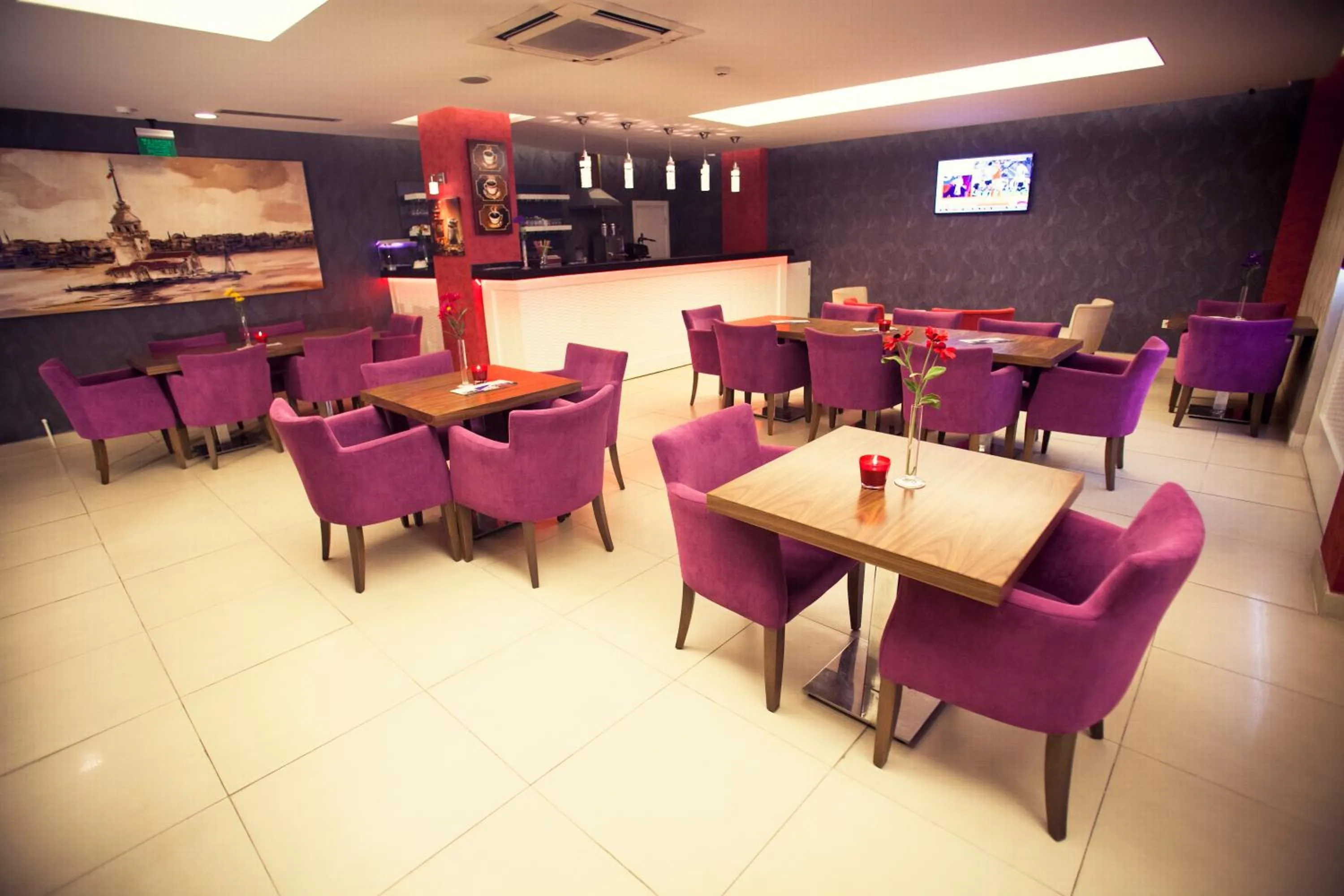 Lobby or reception in Helikon Business Hotel