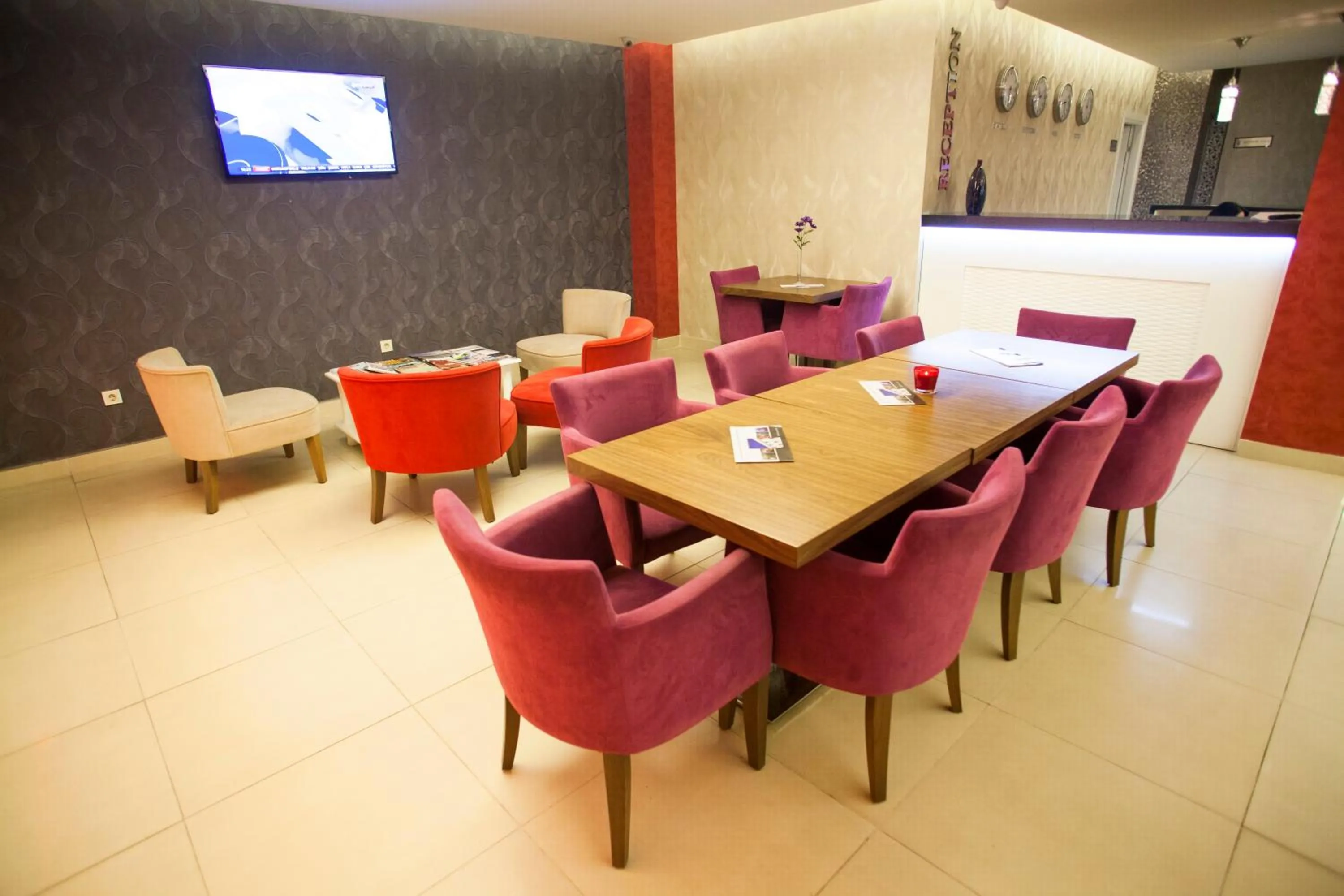 Lobby or reception in Helikon Business Hotel