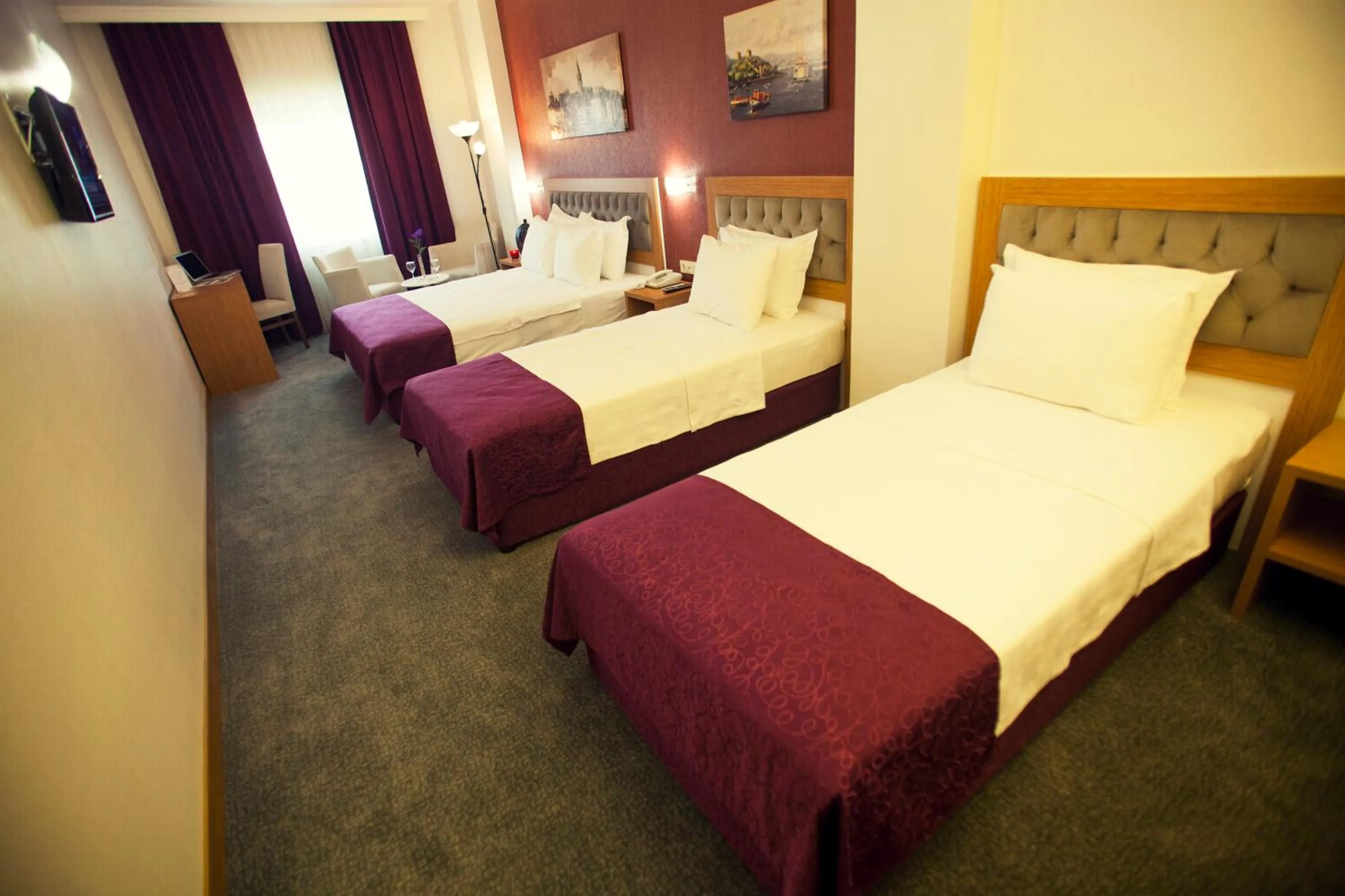 Bedroom in Helikon Business Hotel