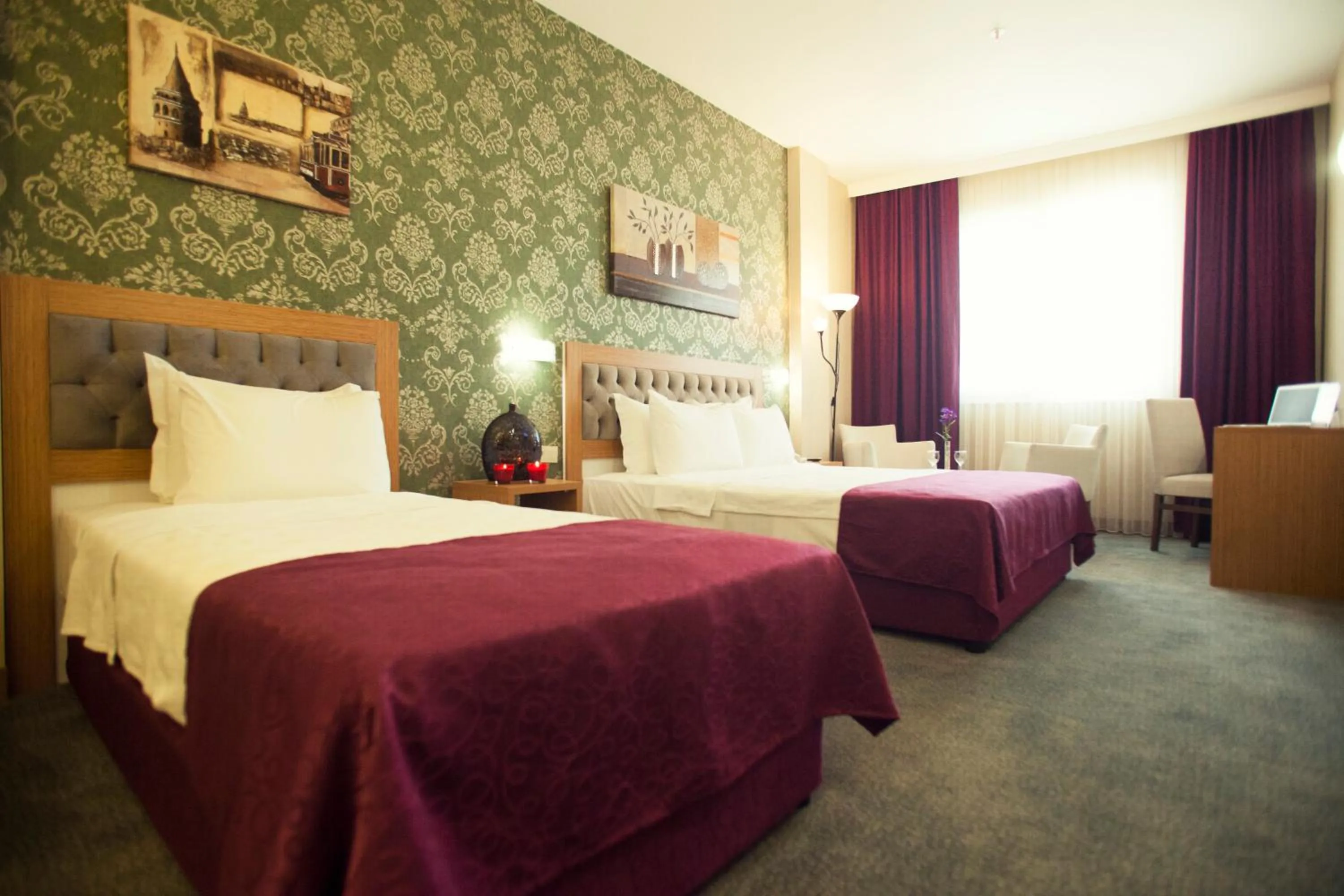 Bedroom in Helikon Business Hotel