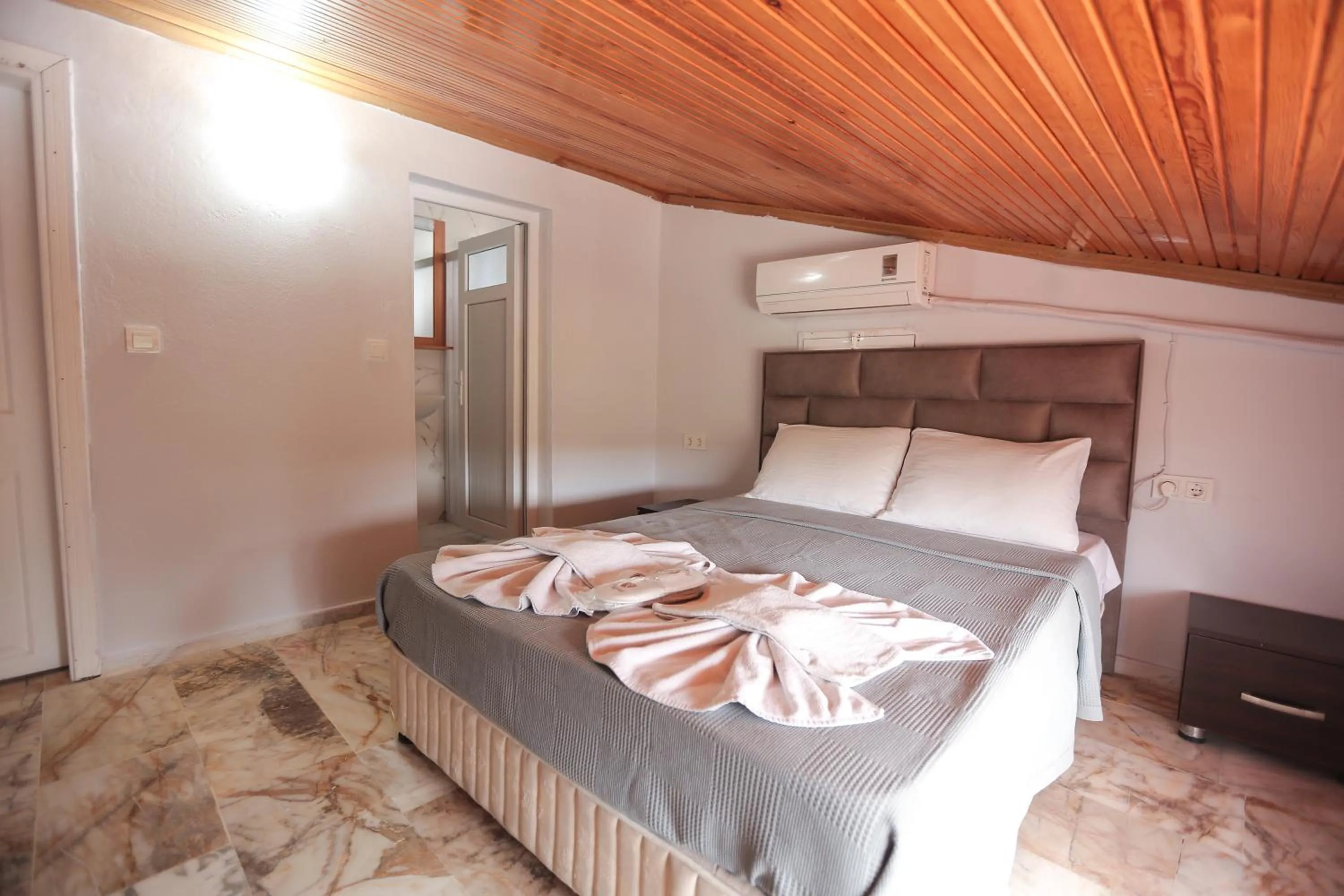 Bed in Ciftlik Hotel
