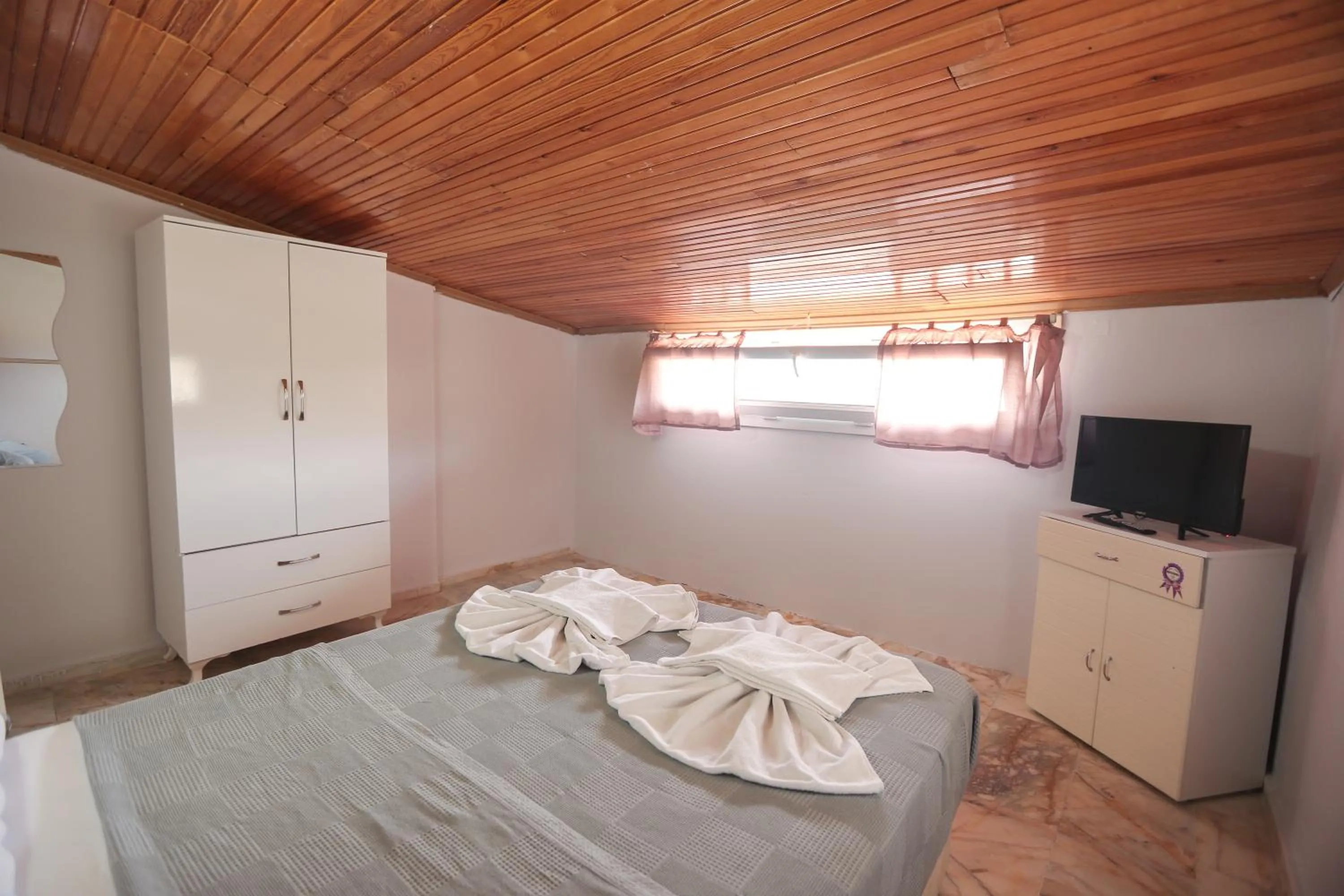 Bed in Ciftlik Hotel