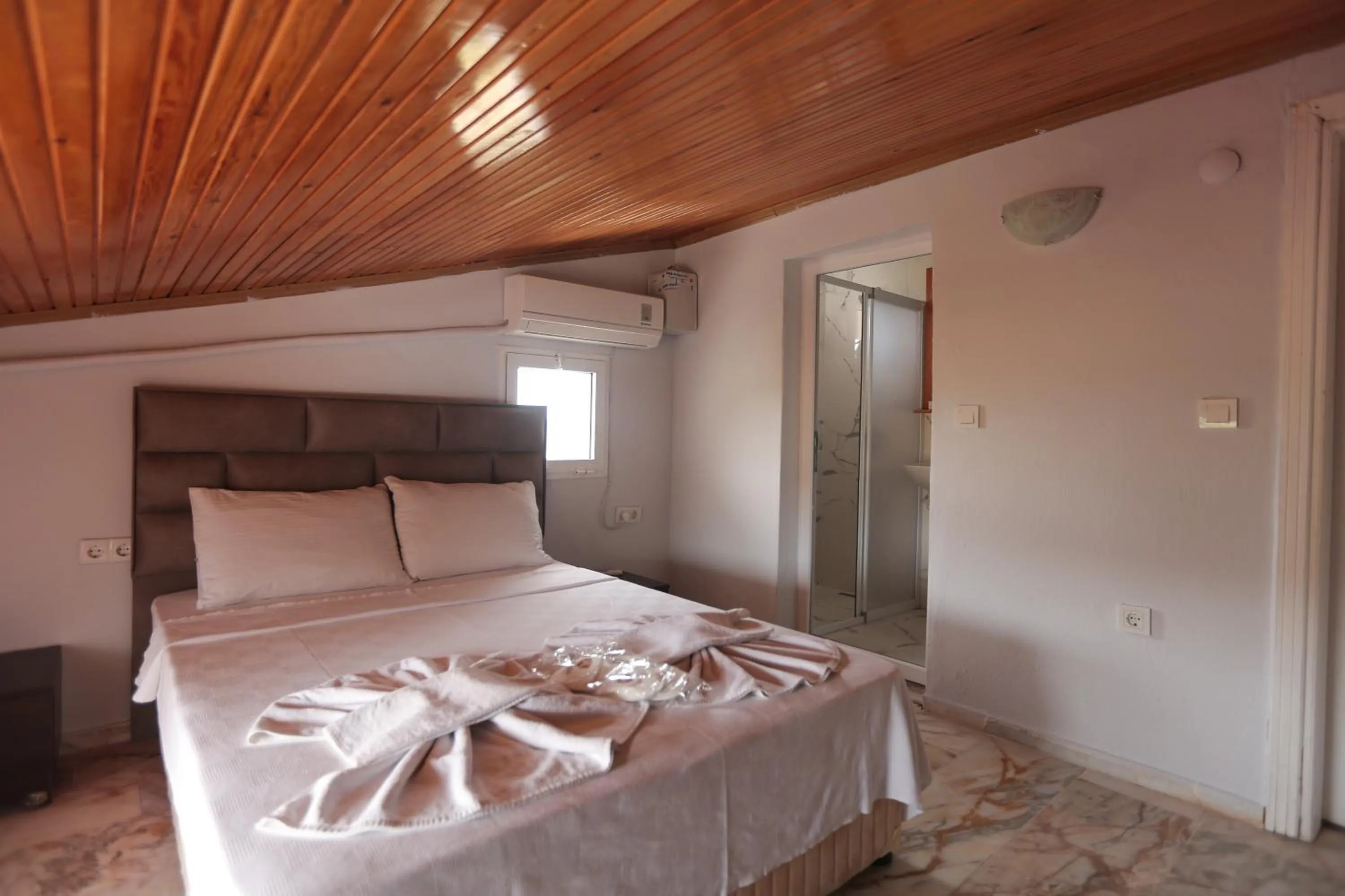 Bed in Ciftlik Hotel