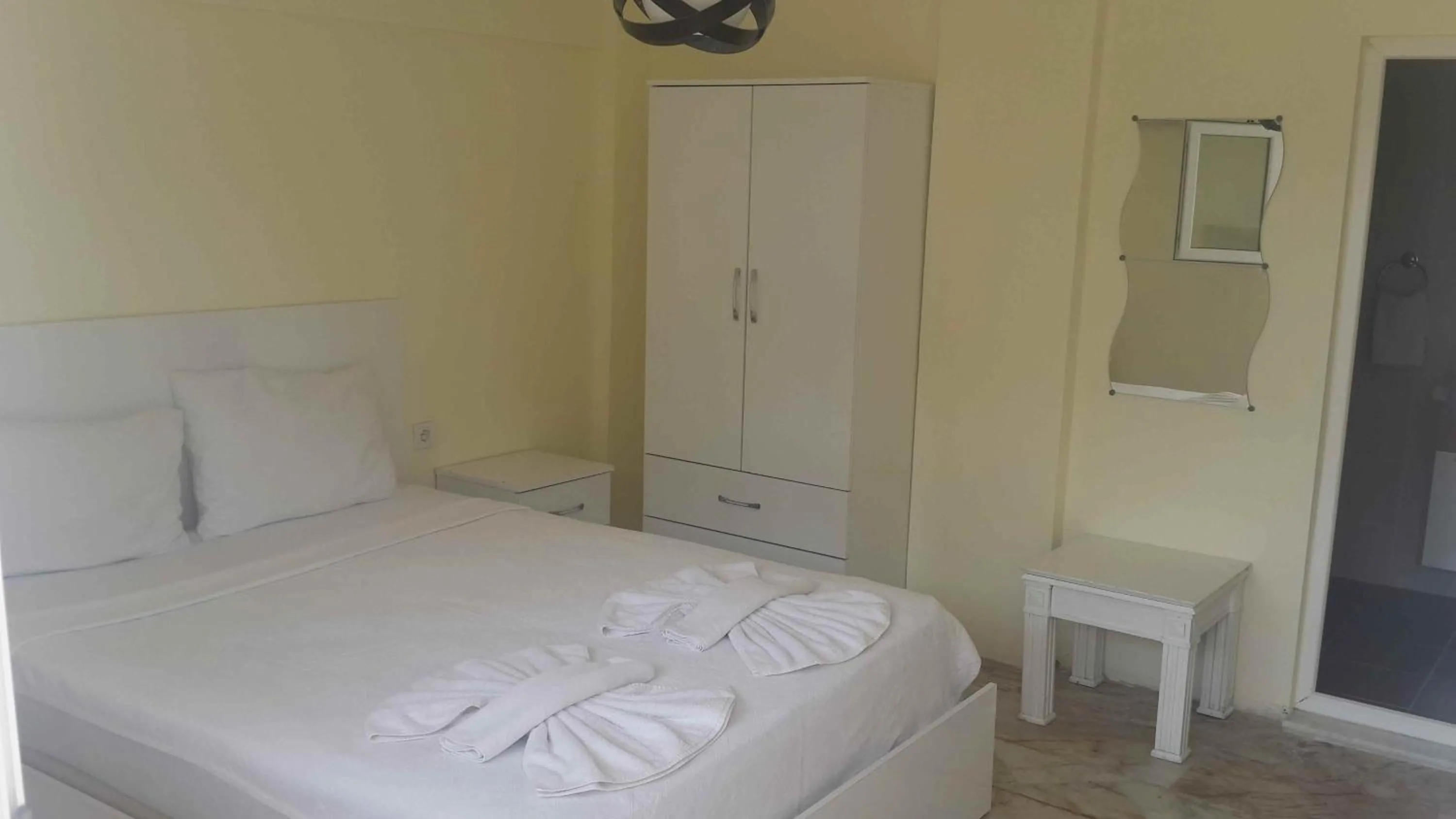Bed in Ciftlik Hotel