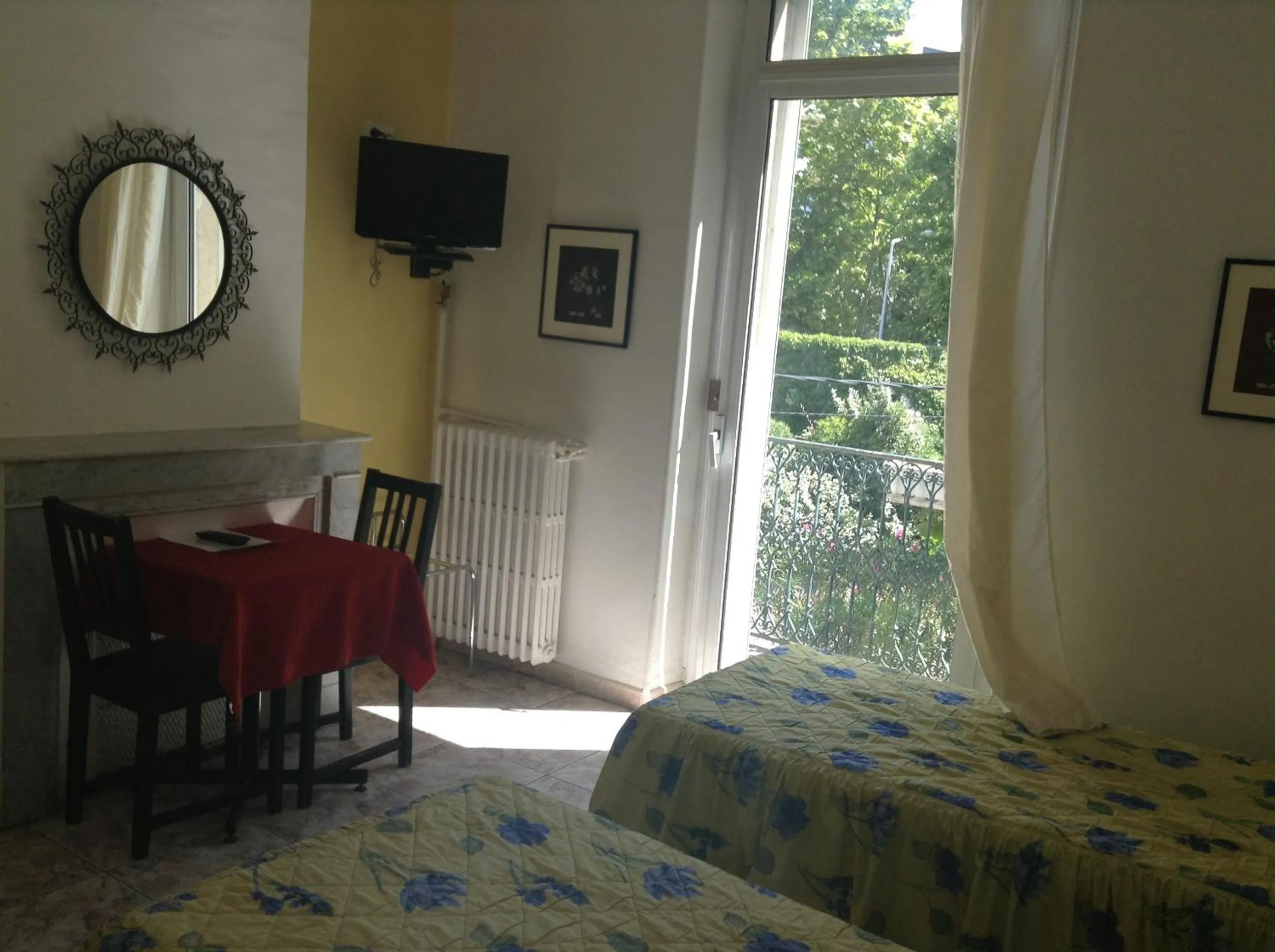 Photo of the whole room, Bed in Hotel Acapulco