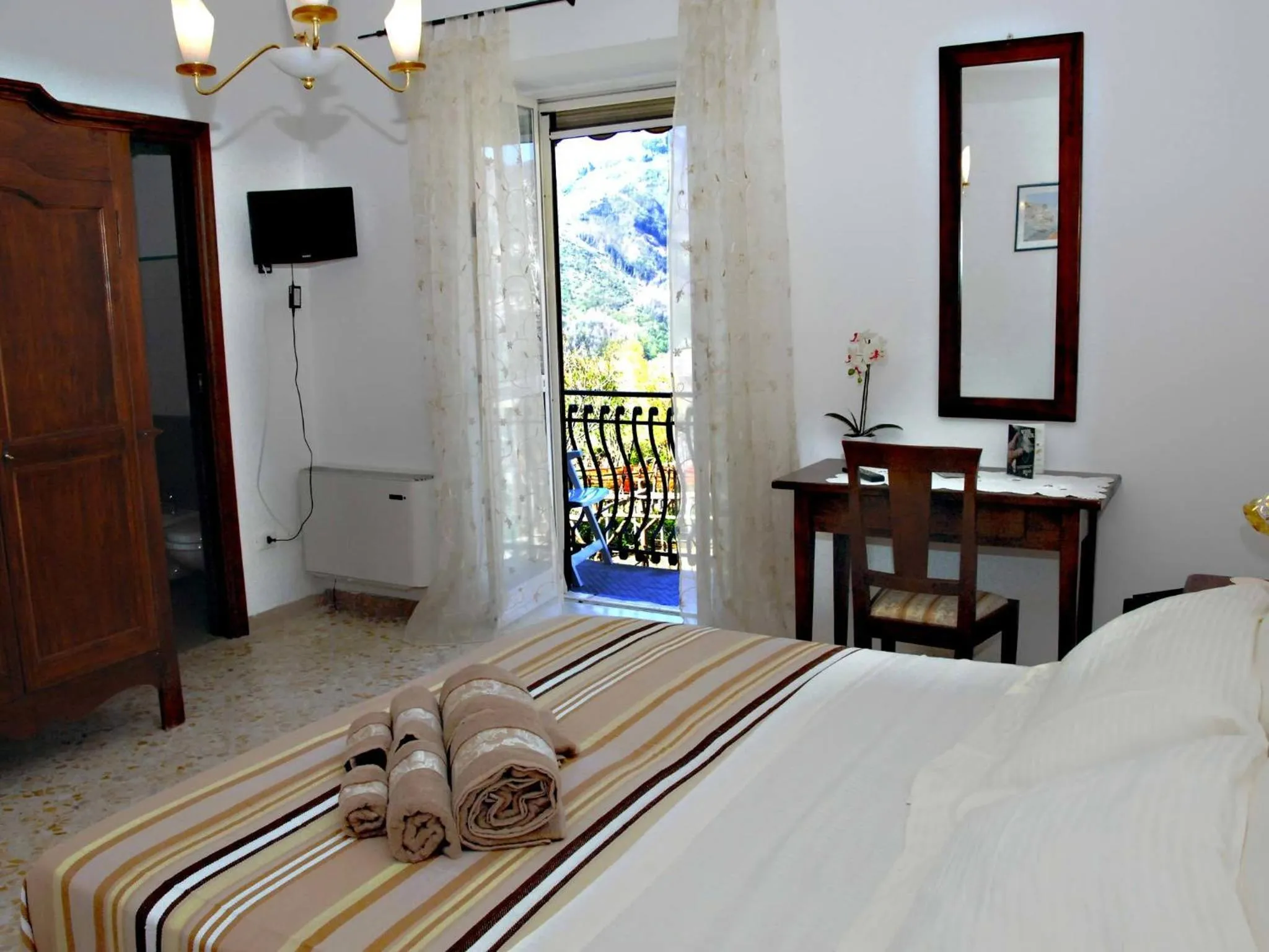 Double or Twin Room in B&B Reale