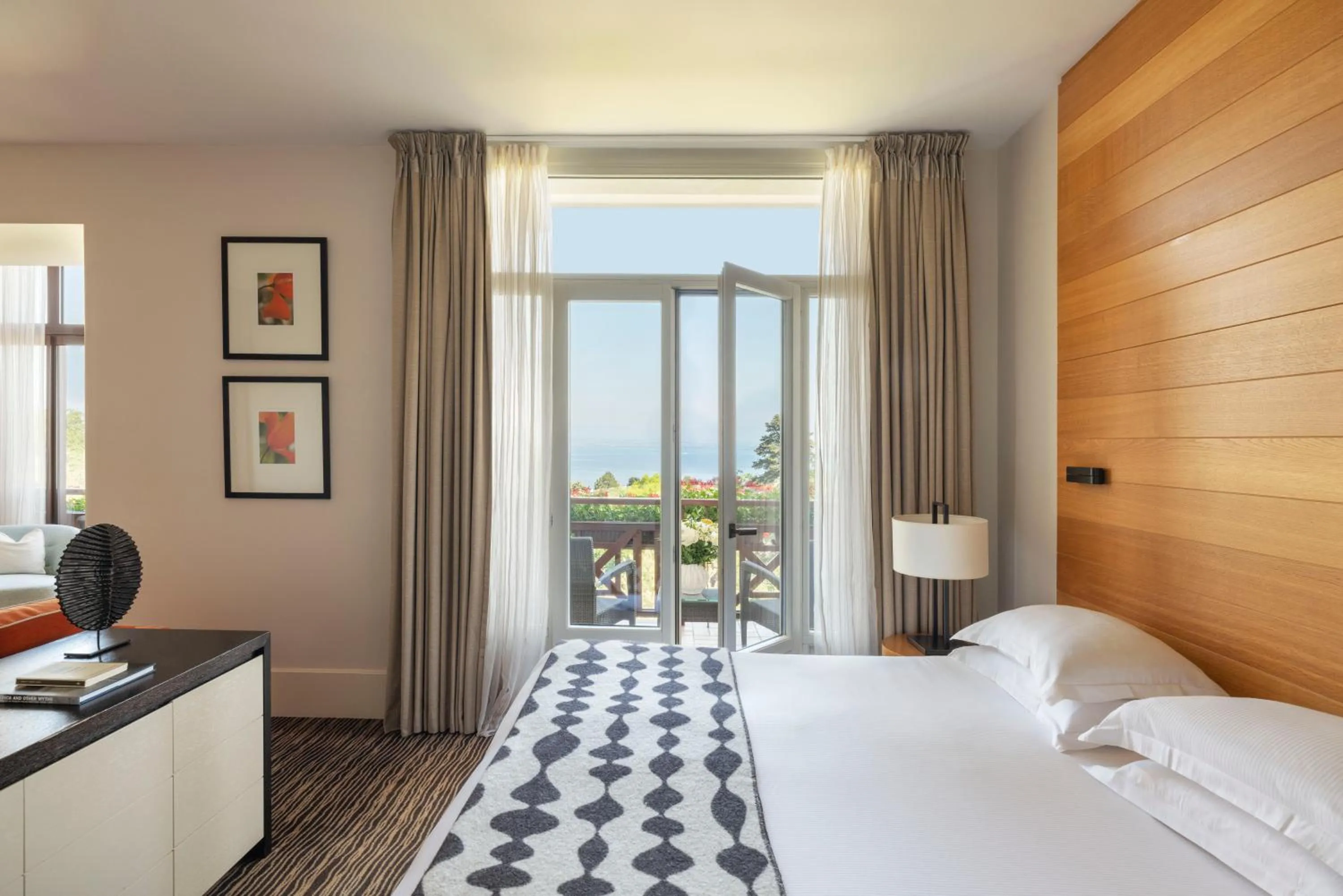 Bedroom, Bed in Hôtel Ermitage