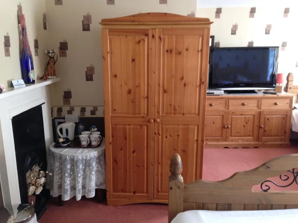 Bedroom in King's Arms