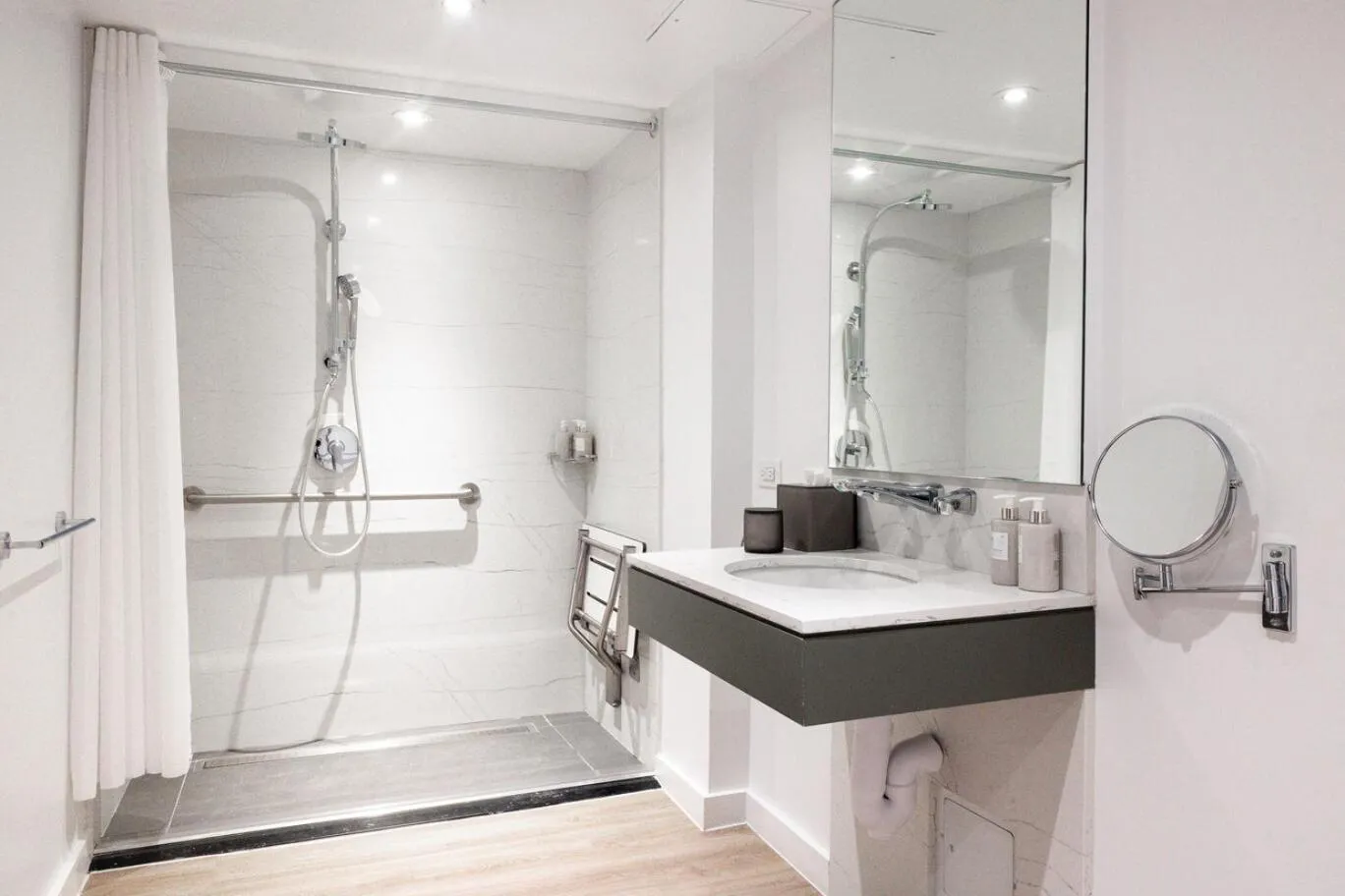 Bathroom in Hotel Zena Washington DC