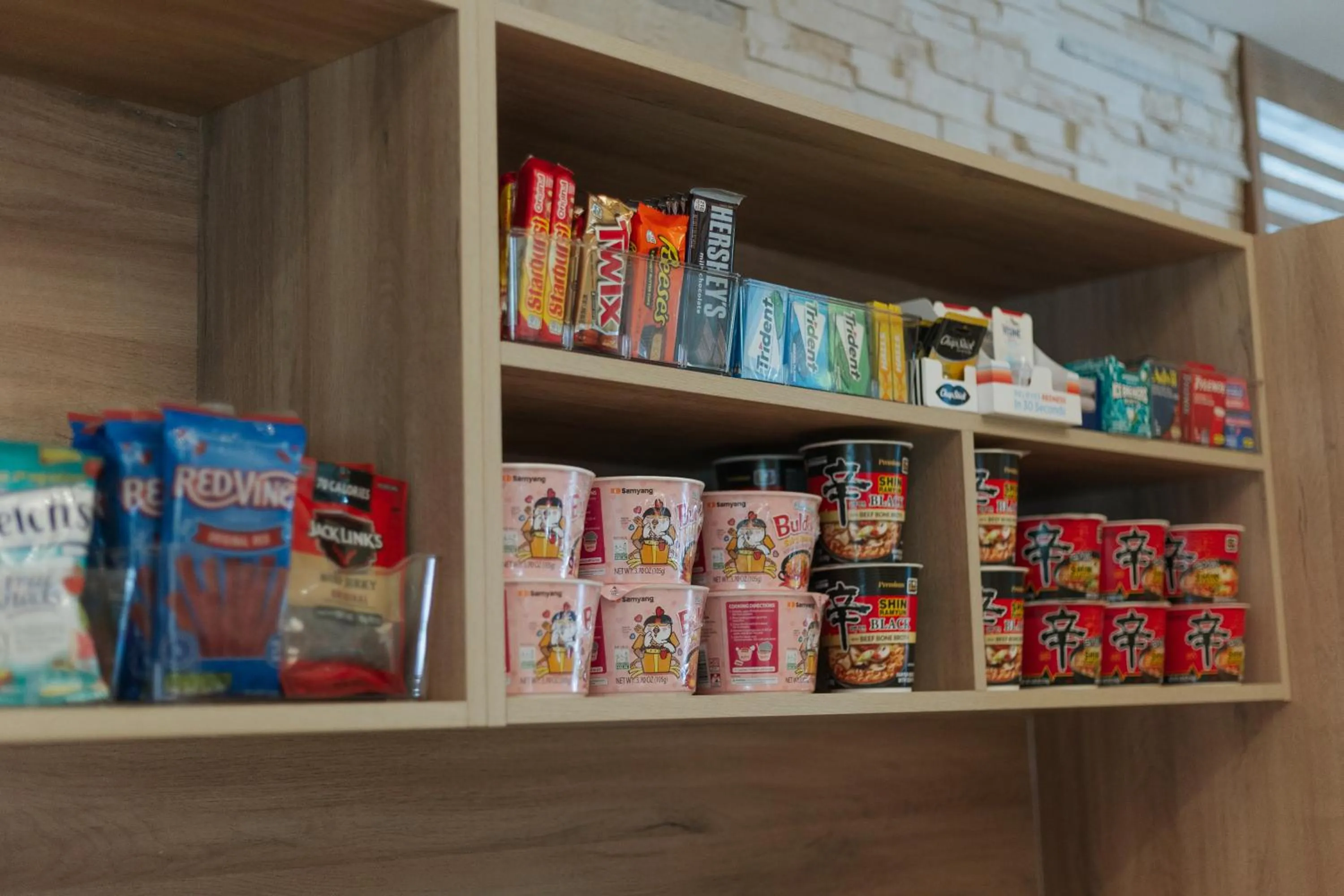 Food and drinks in Country Inn & Suites by Radisson, Seattle-Bothell, WA