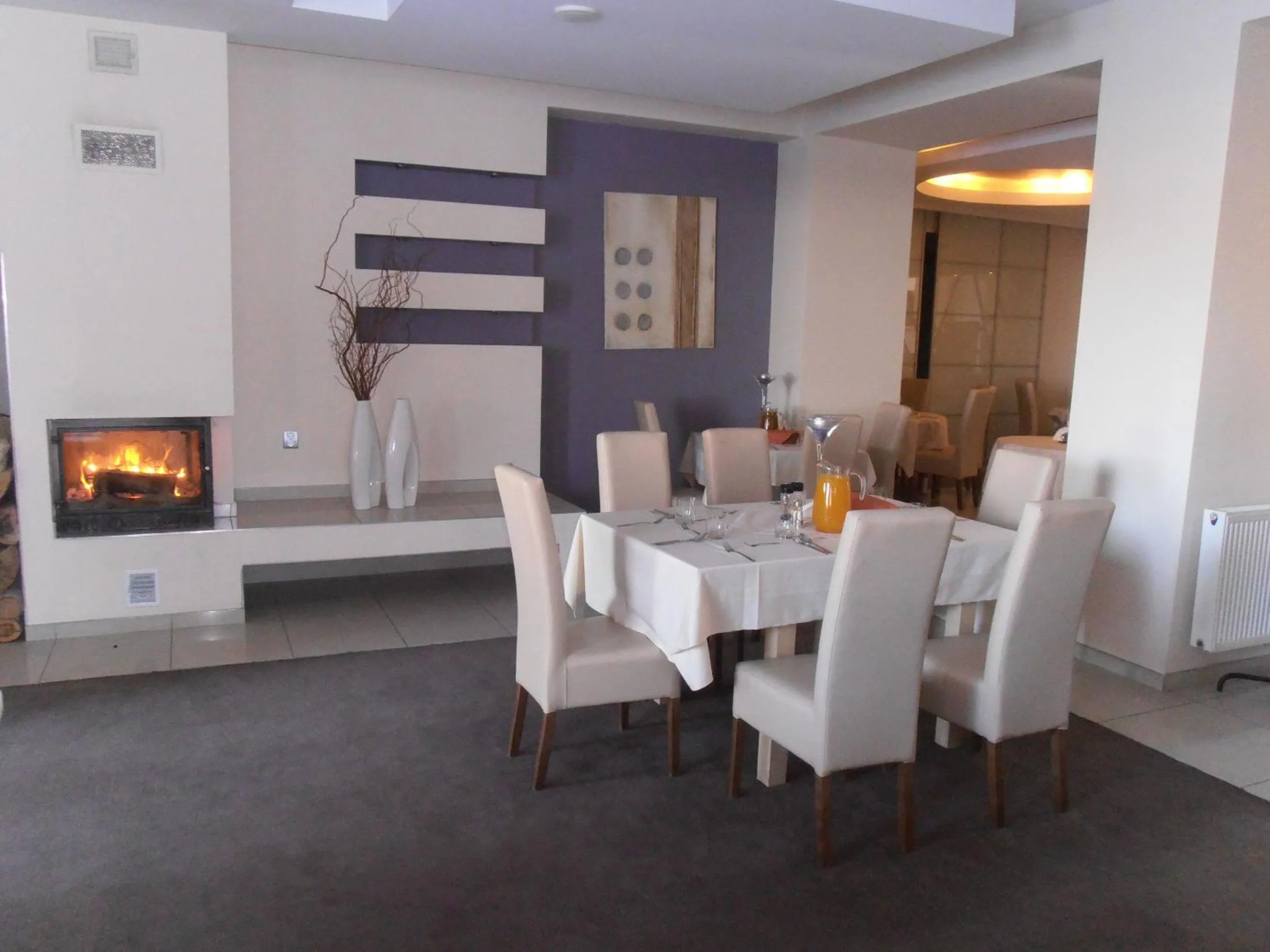 Restaurant/places to eat in Hotel Dodo