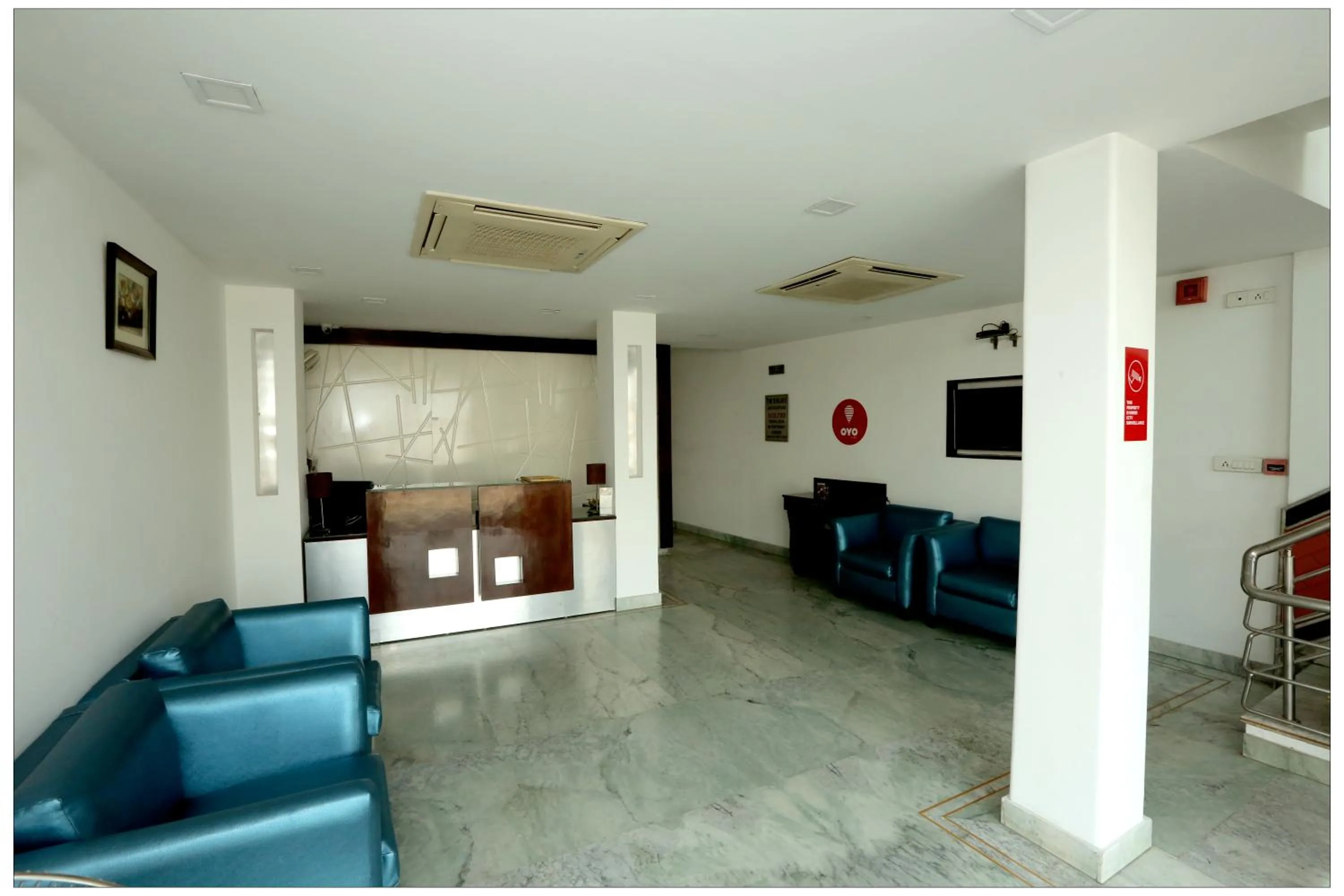 Lobby or reception in Hotel The R Blues - Near IGI Airport New Delhi