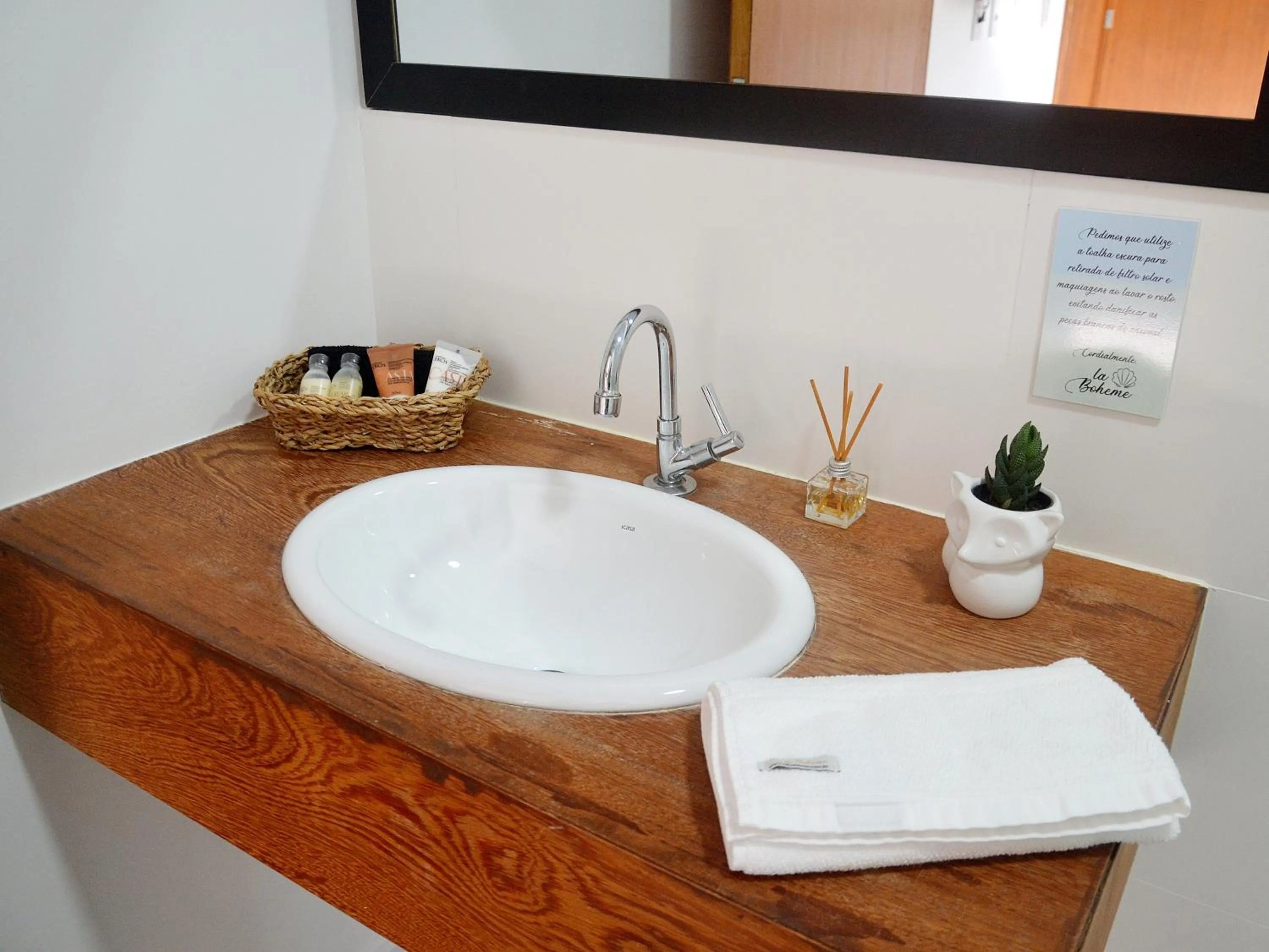 Bathroom in Pousada la Boheme Guarda do Embaú - SC