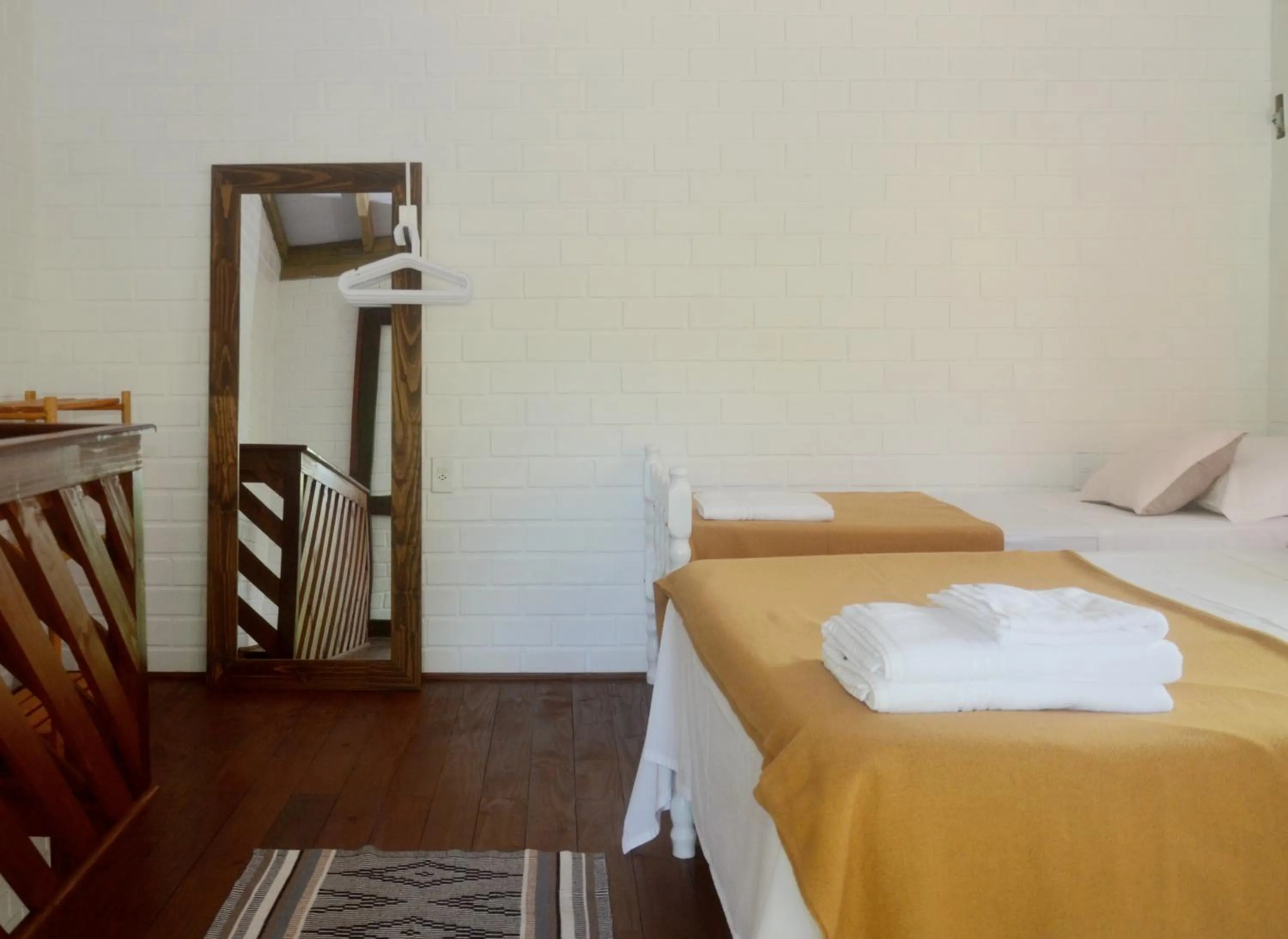 Photo of the whole room, Bed in Pousada la Boheme Guarda do Embaú - SC