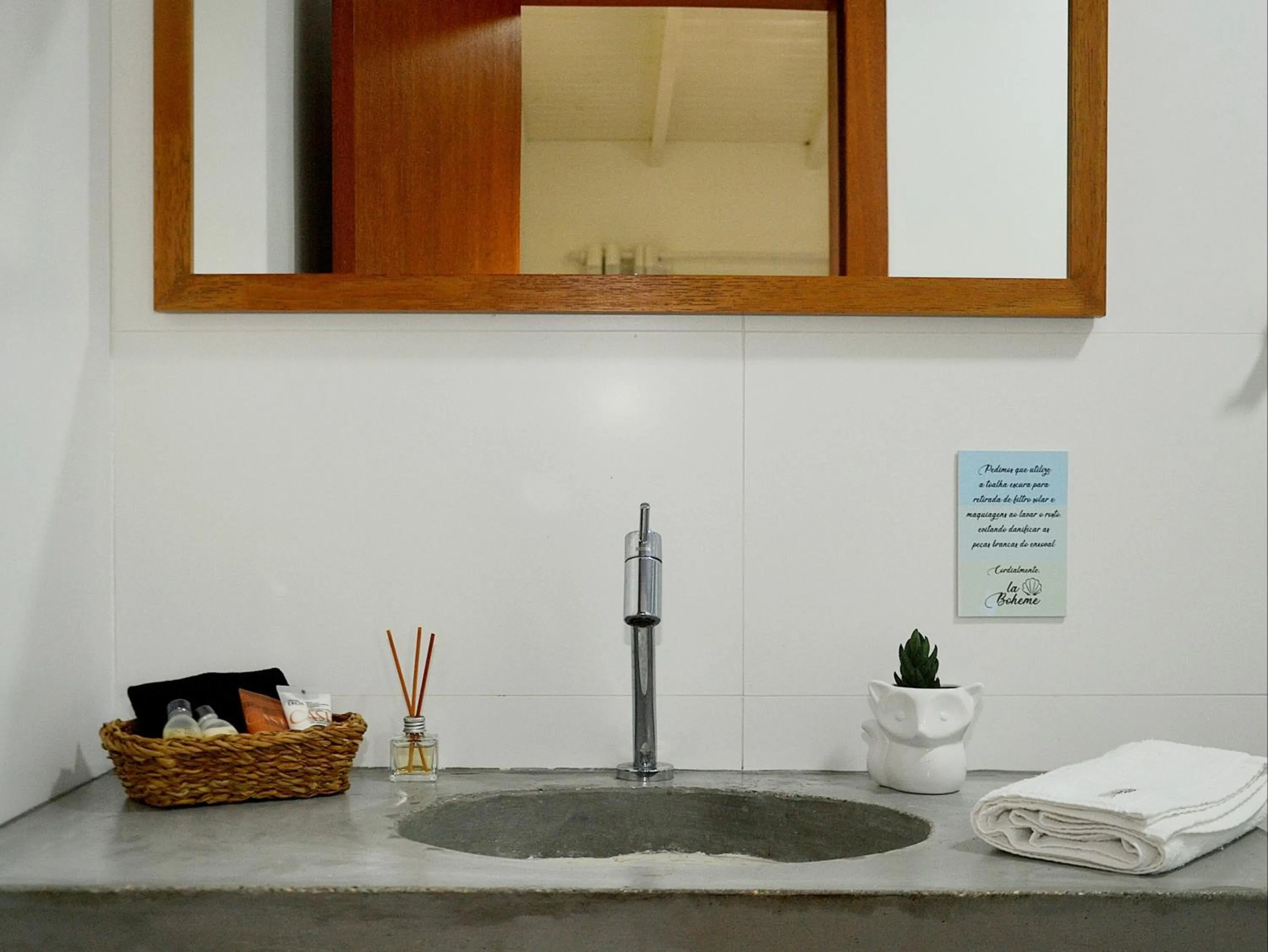 Bathroom in Pousada la Boheme Guarda do Embaú - SC