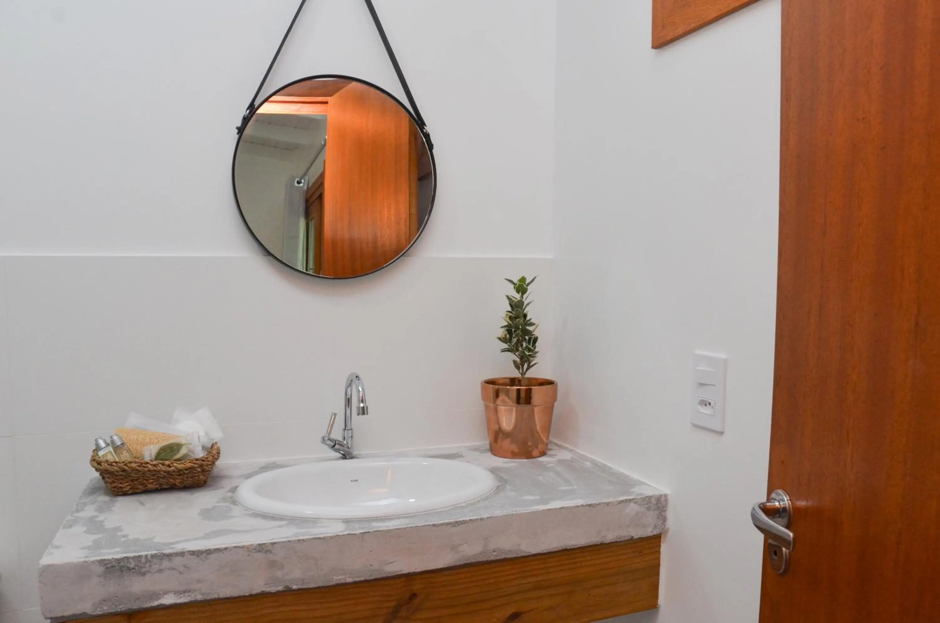 Bathroom in Pousada la Boheme Guarda do Embaú - SC