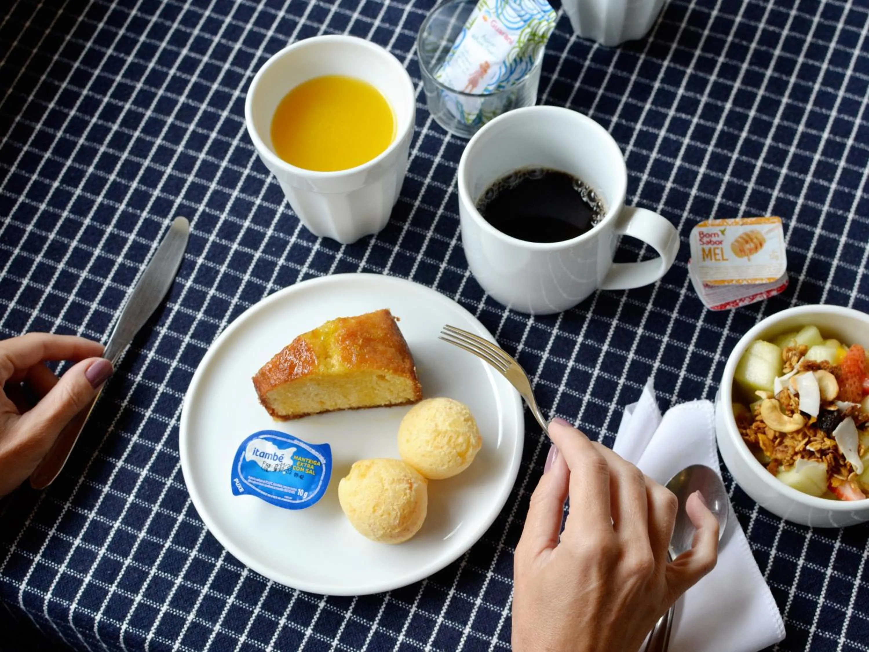 Continental breakfast in Pousada la Boheme Guarda do Embaú - SC