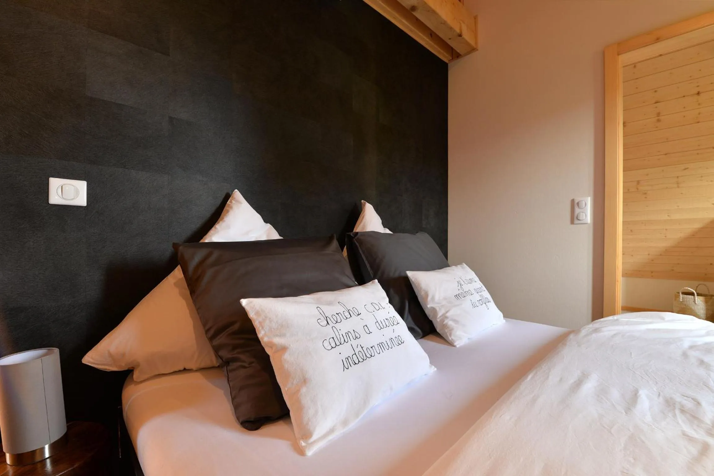 Bedroom, Bed in Les Granges Modernes