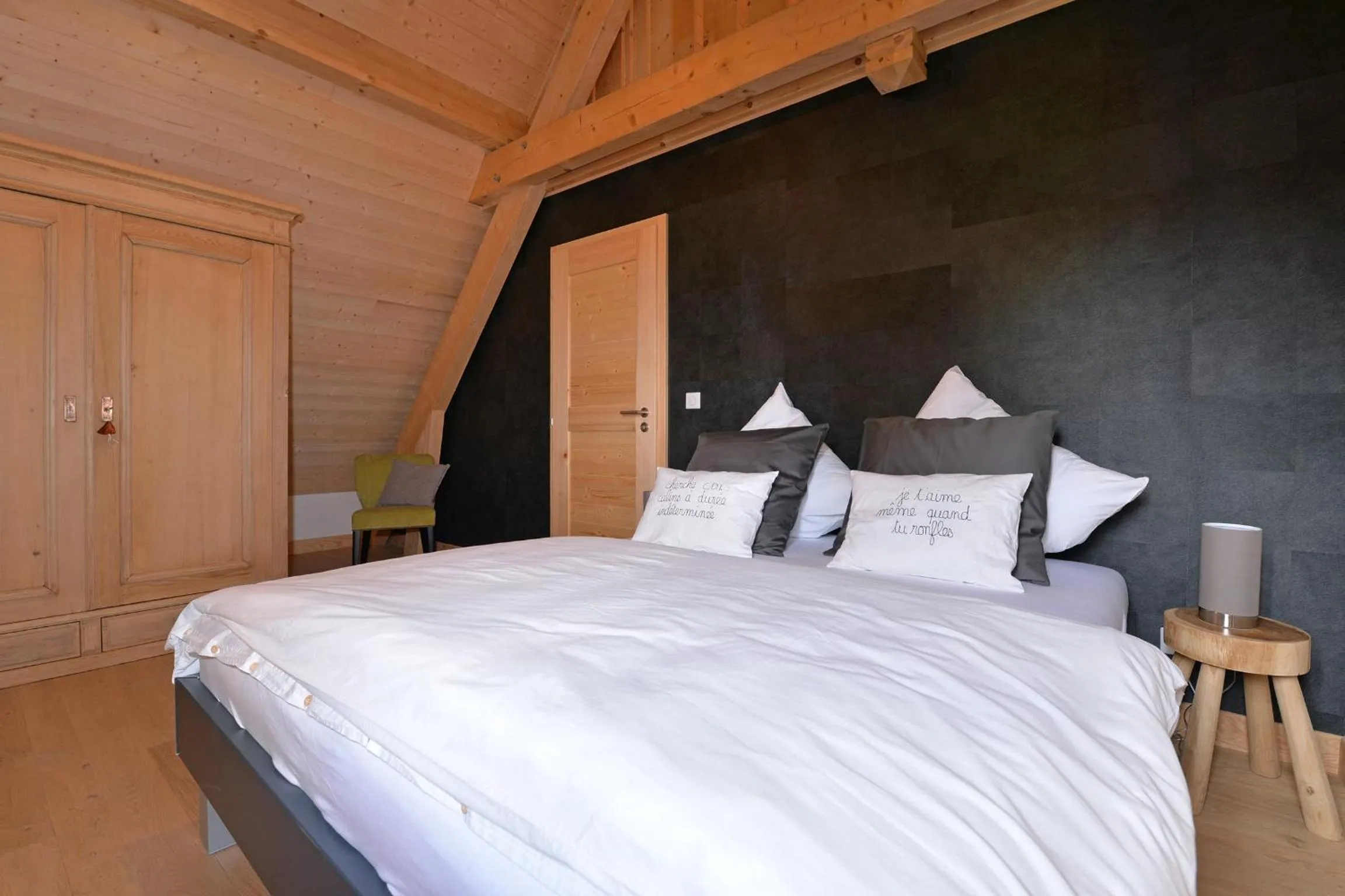 Bedroom, Bed in Les Granges Modernes
