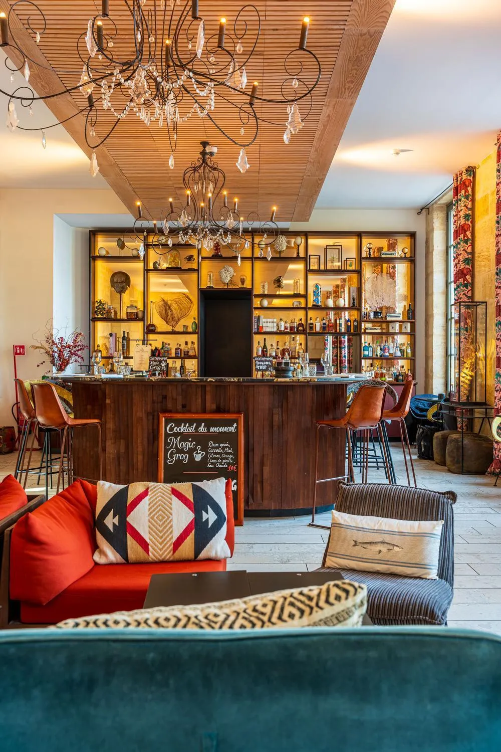 Lounge or bar in Hotel La Zoologie & Spa Bordeaux