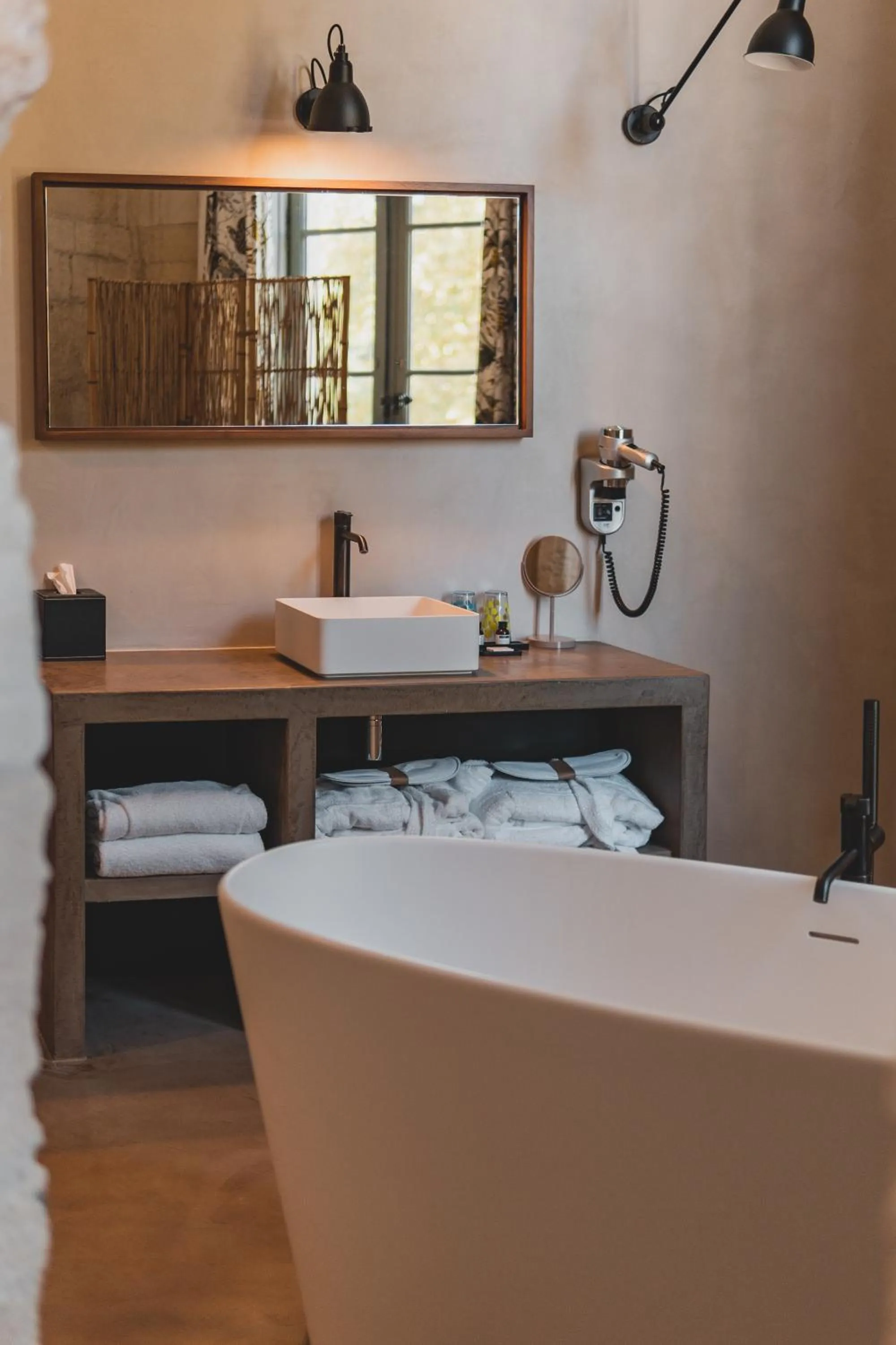 Bedroom in Hotel La Zoologie & Spa Bordeaux