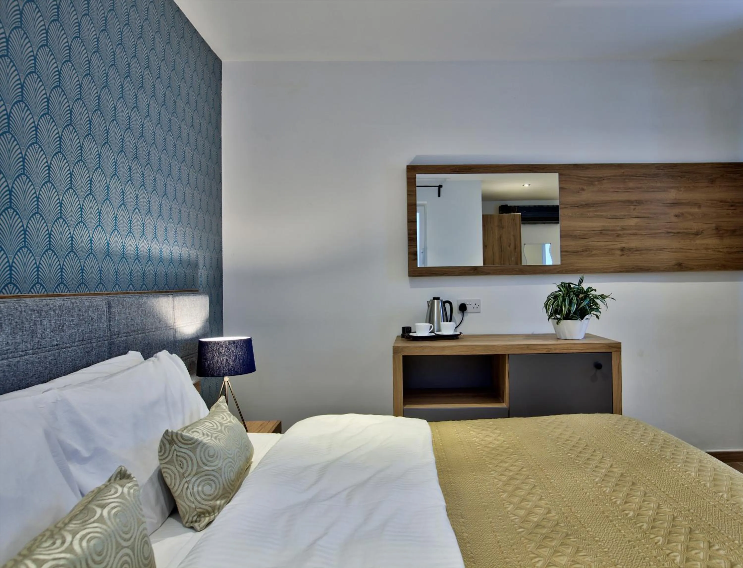 Bed in Tritoni Valletta Boutique Hotel